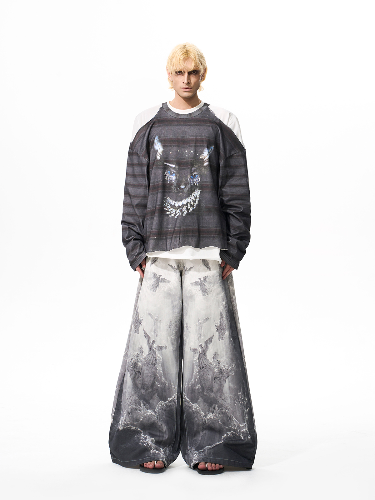 RENAISSANCE ANGEL PRINT LOW WAIST WIDE LEG JEANS