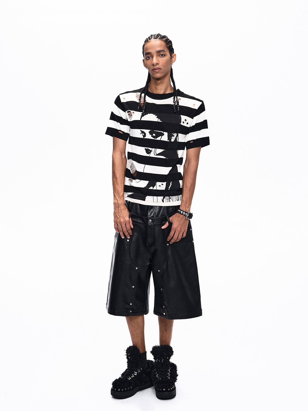 STRIPED DISTRESSED PORTRAIT KNIT TEE