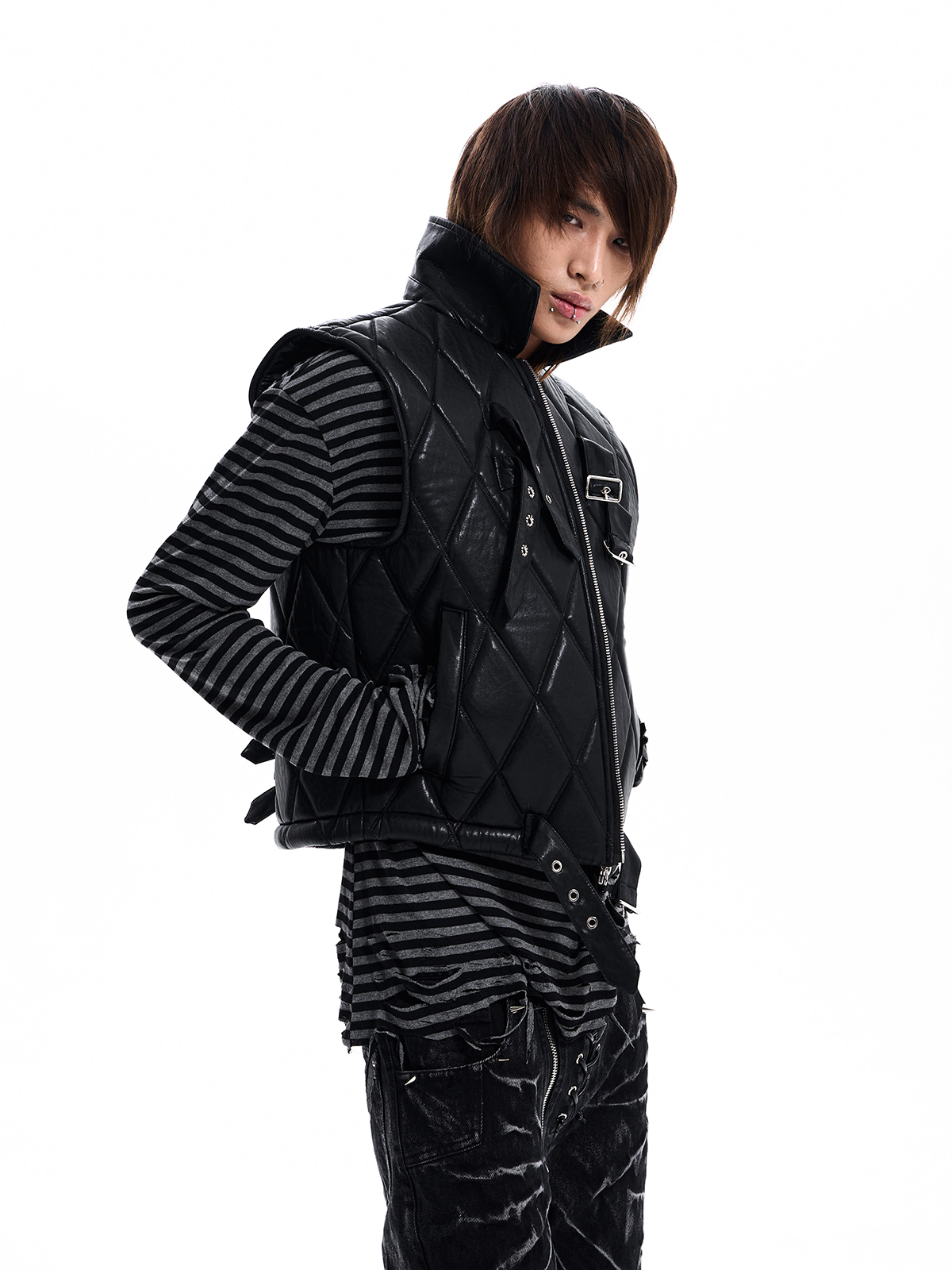 DIAMOND STRAPPED CROPPED VEST