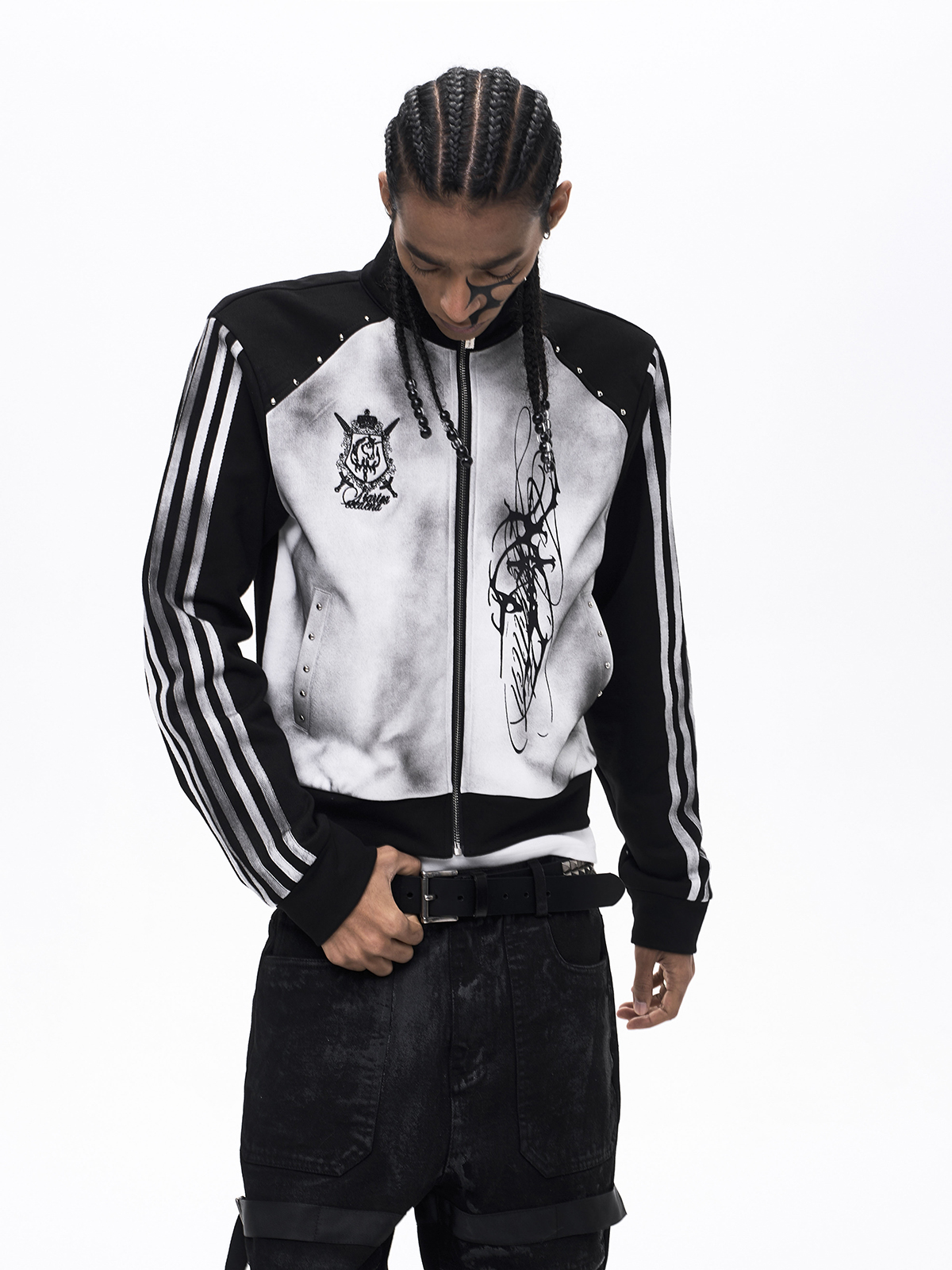 DIRT SPRAY DISTRESSED MOCK NECK ZIP-UP-DIRTY WHITE