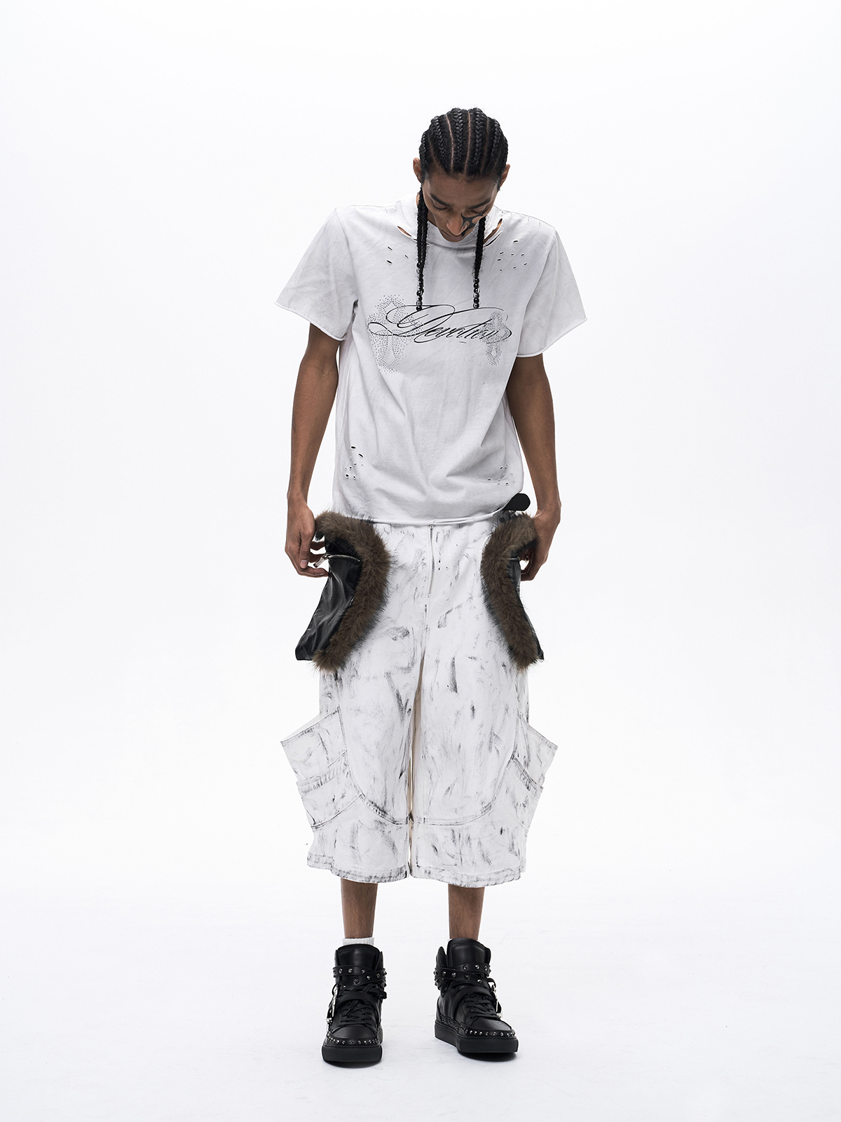 DECONSTRUCTED RHINESTONE CROSS MUD WASH TEE-WHITE