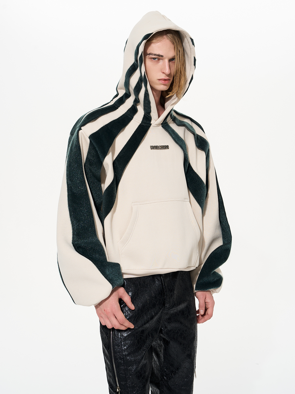 IVORY FOREST WEB CROPPED HOODIE