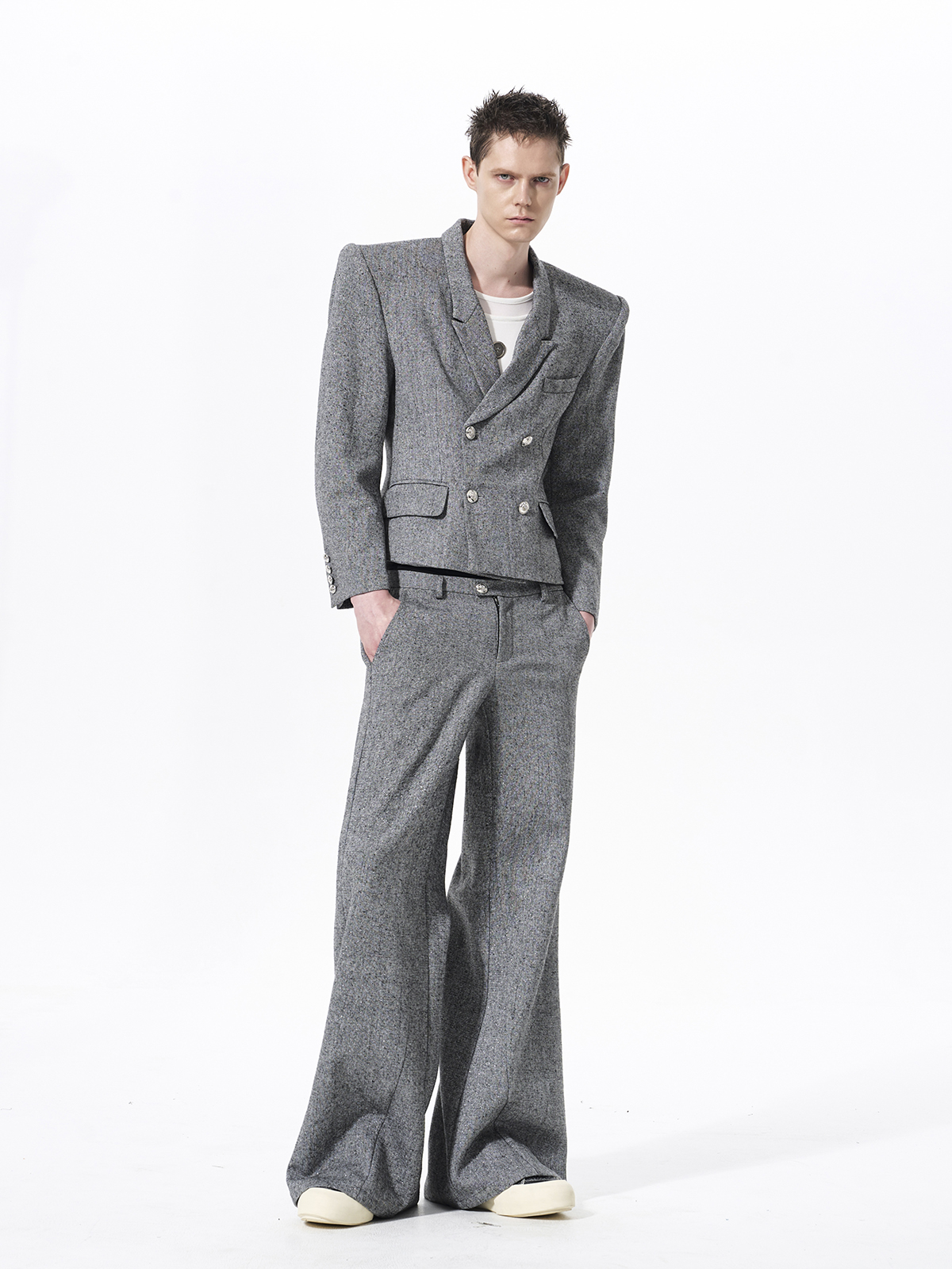 STRUCTURED CROPPED DOUBLE-BREASTED SUIT SET