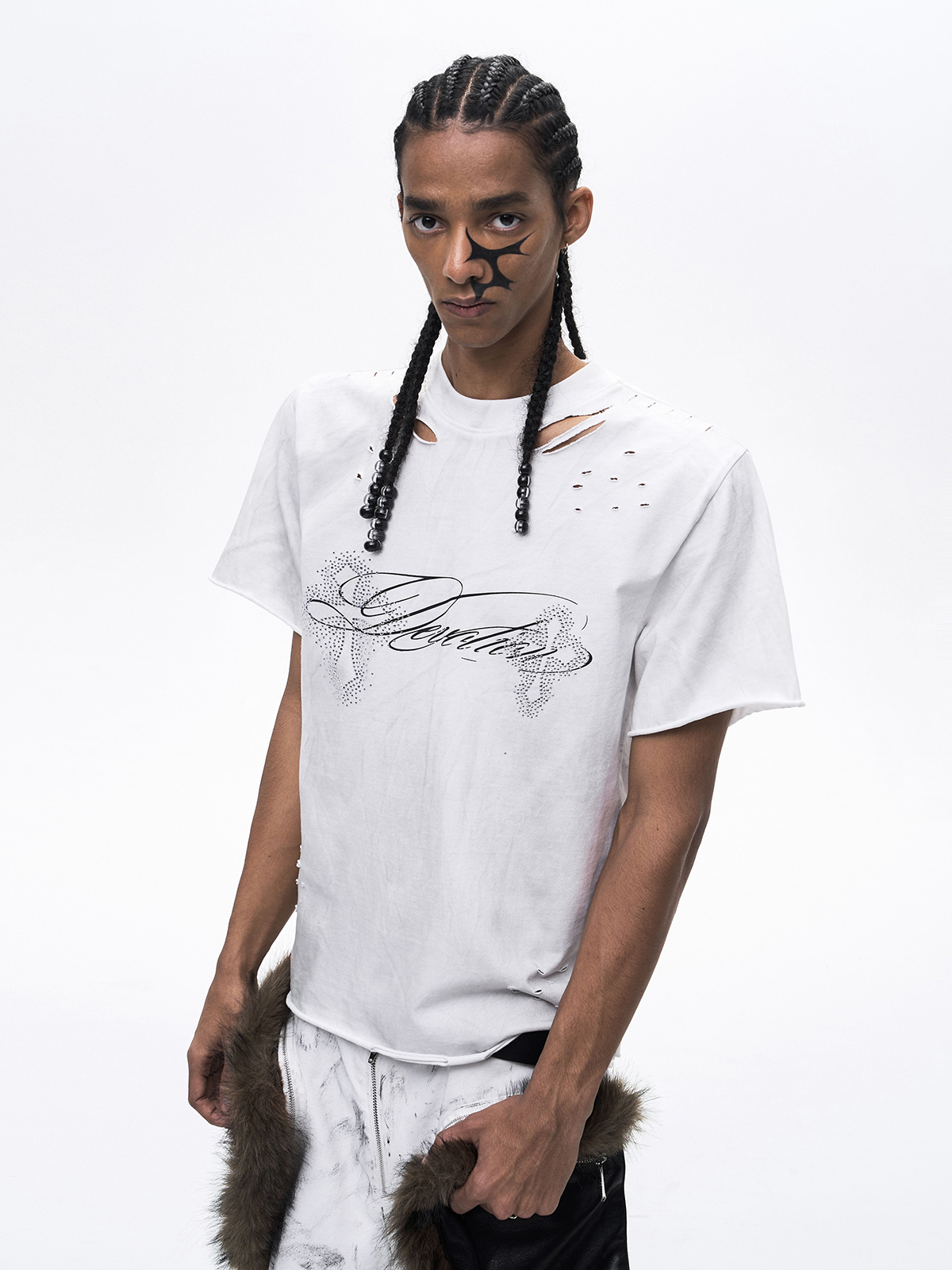 DECONSTRUCTED RHINESTONE CROSS MUD WASH TEE-WHITE