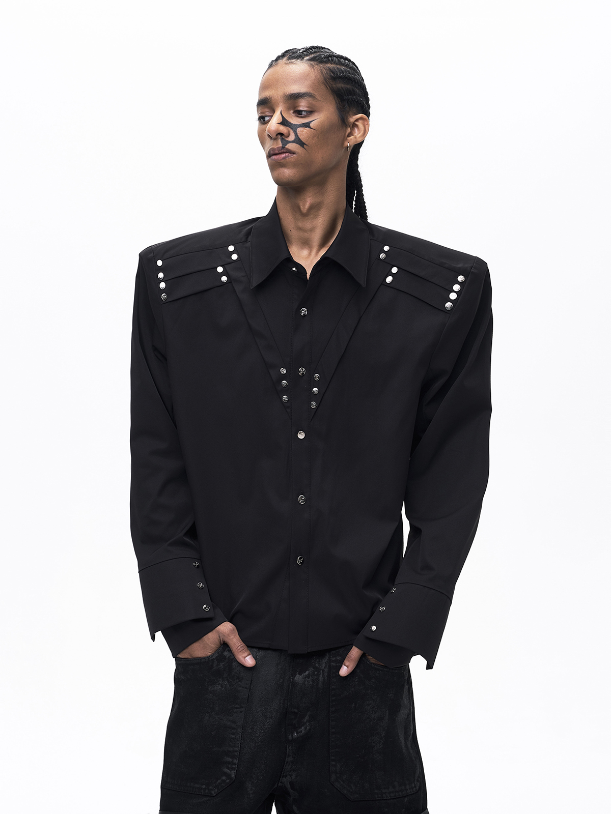 RIVET DOUBLE CUFF SHIRT-BLACK