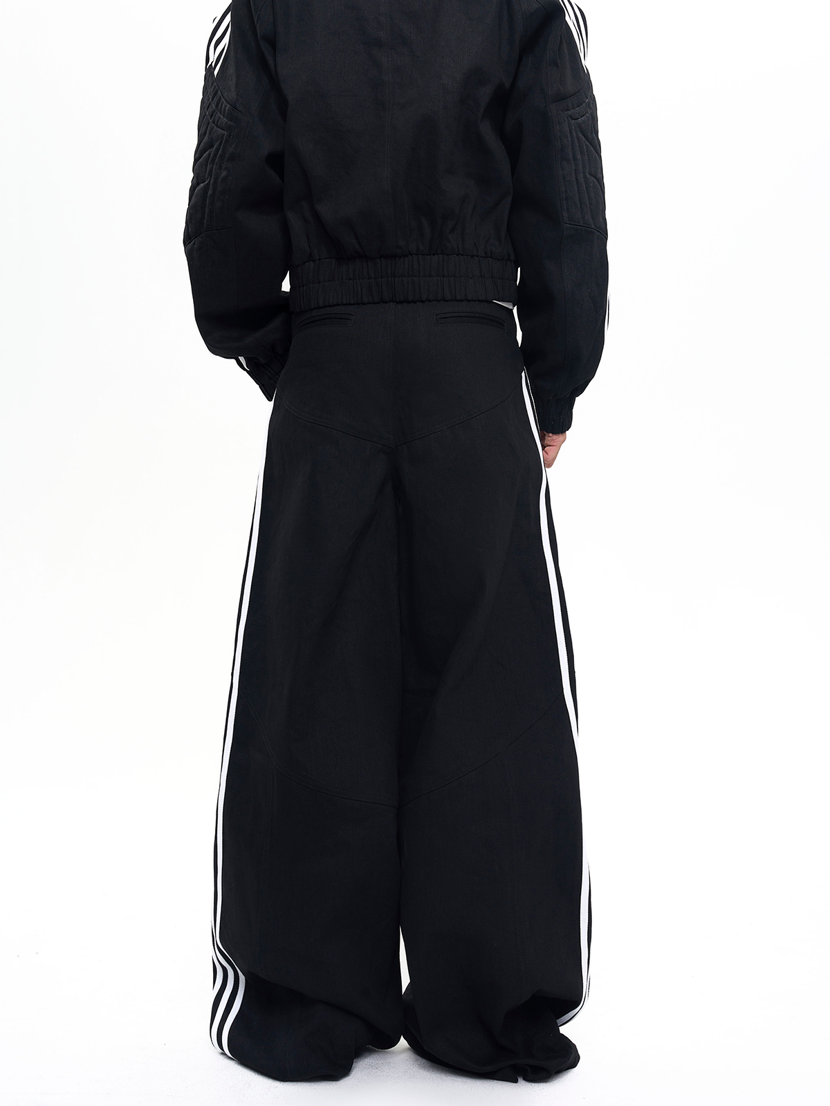 ARCHITECTURAL QUILTED STRUCTURE SET