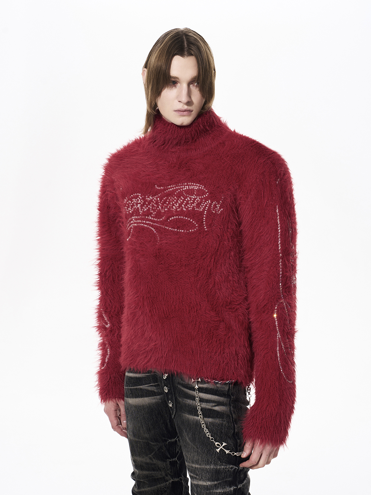 RHINESTONE LOGO FUZZY HIGH NECK KNIT-RED