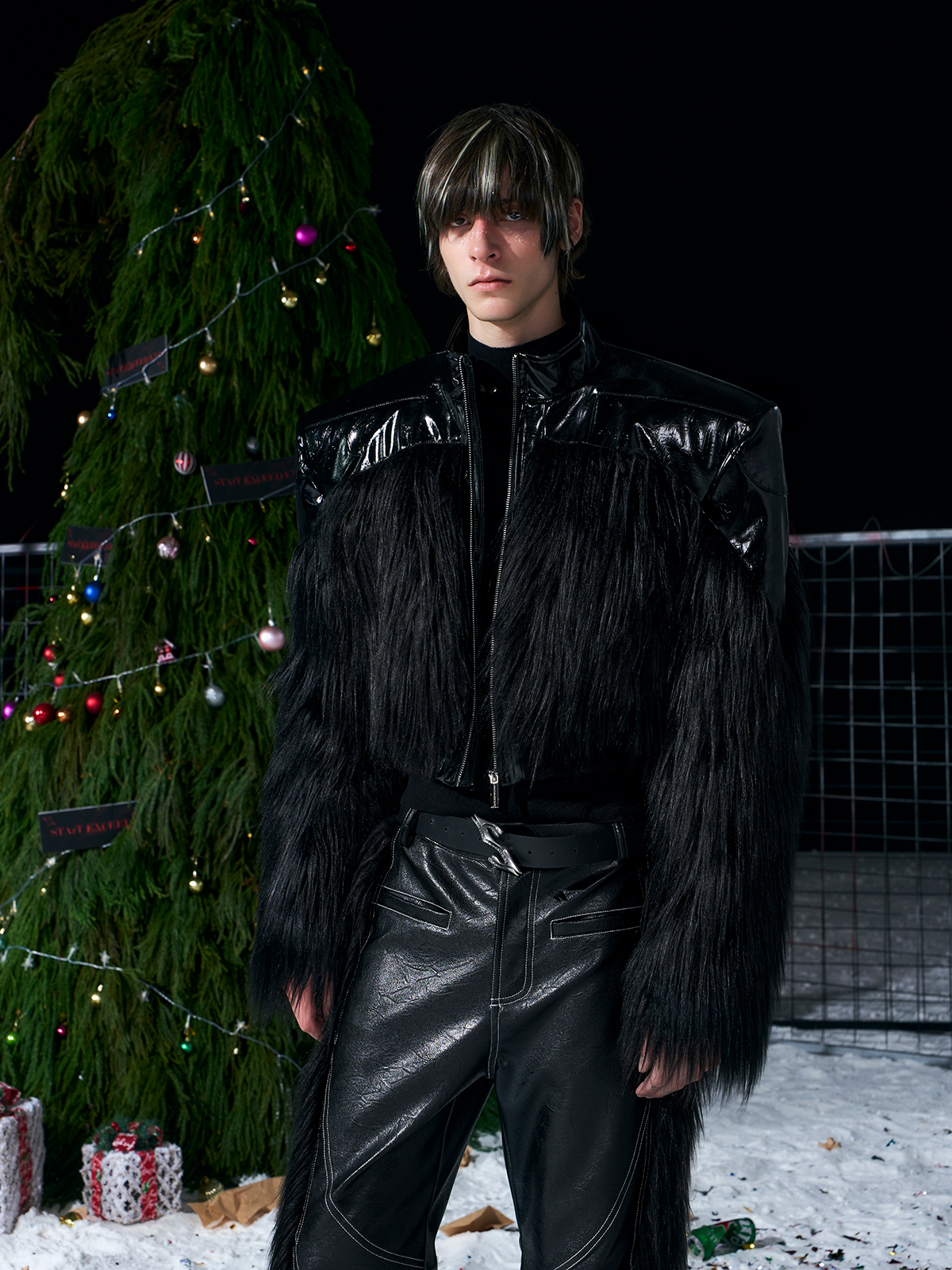 SHAGGY FAUX FUR PANEL CROPPED LEATHER JACKET-BLACK