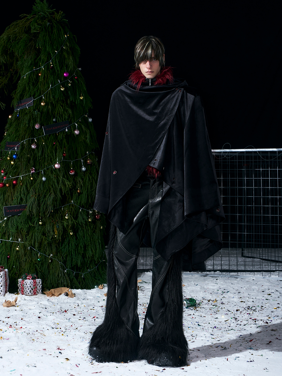 WARHORSE EMBROIDERED VELVET HOODED CLOAK-BLACK