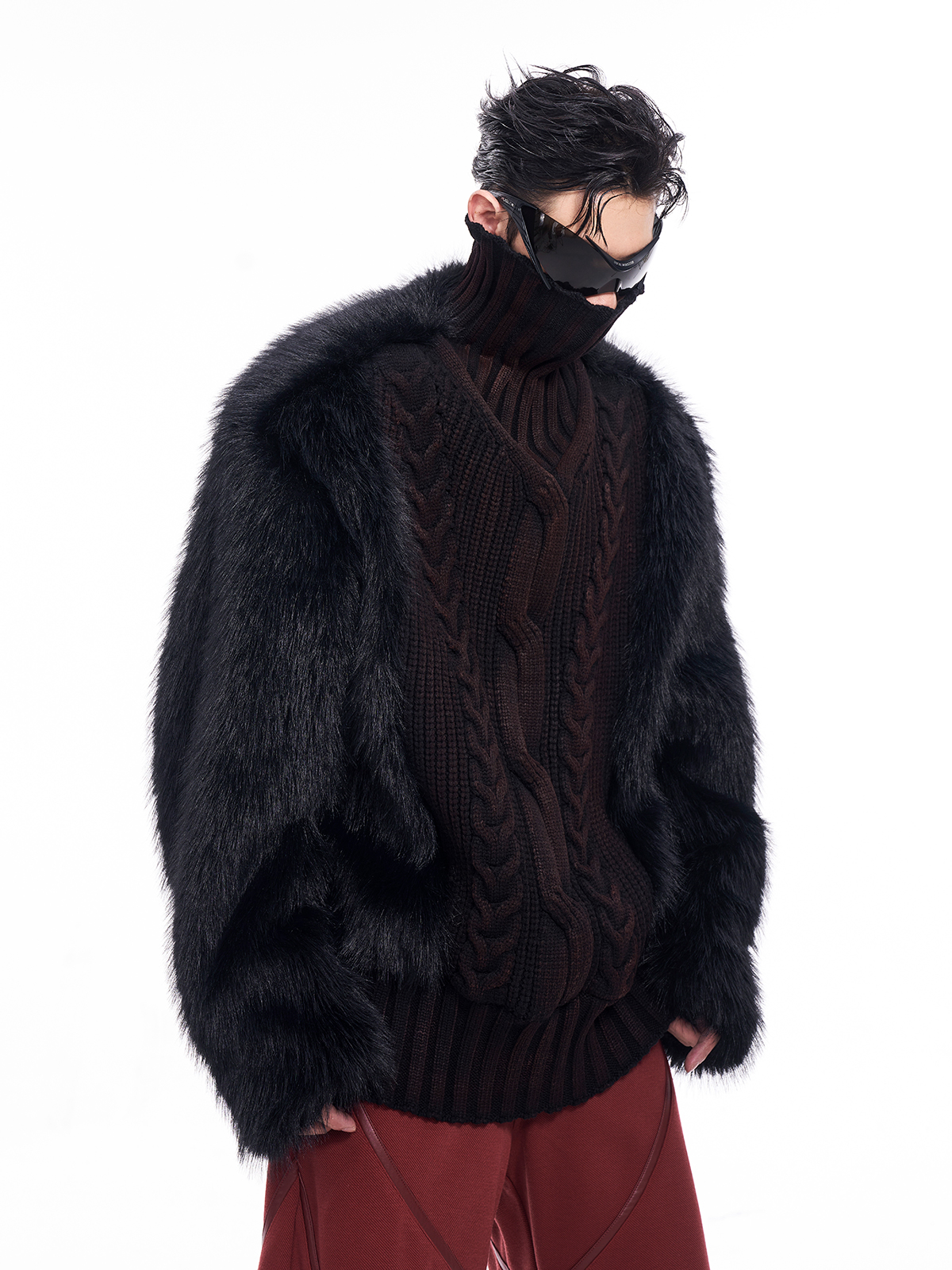 VOID BLACK CABLE KNIT & FUR HYBRID PULLOVER-START EXCEED END
