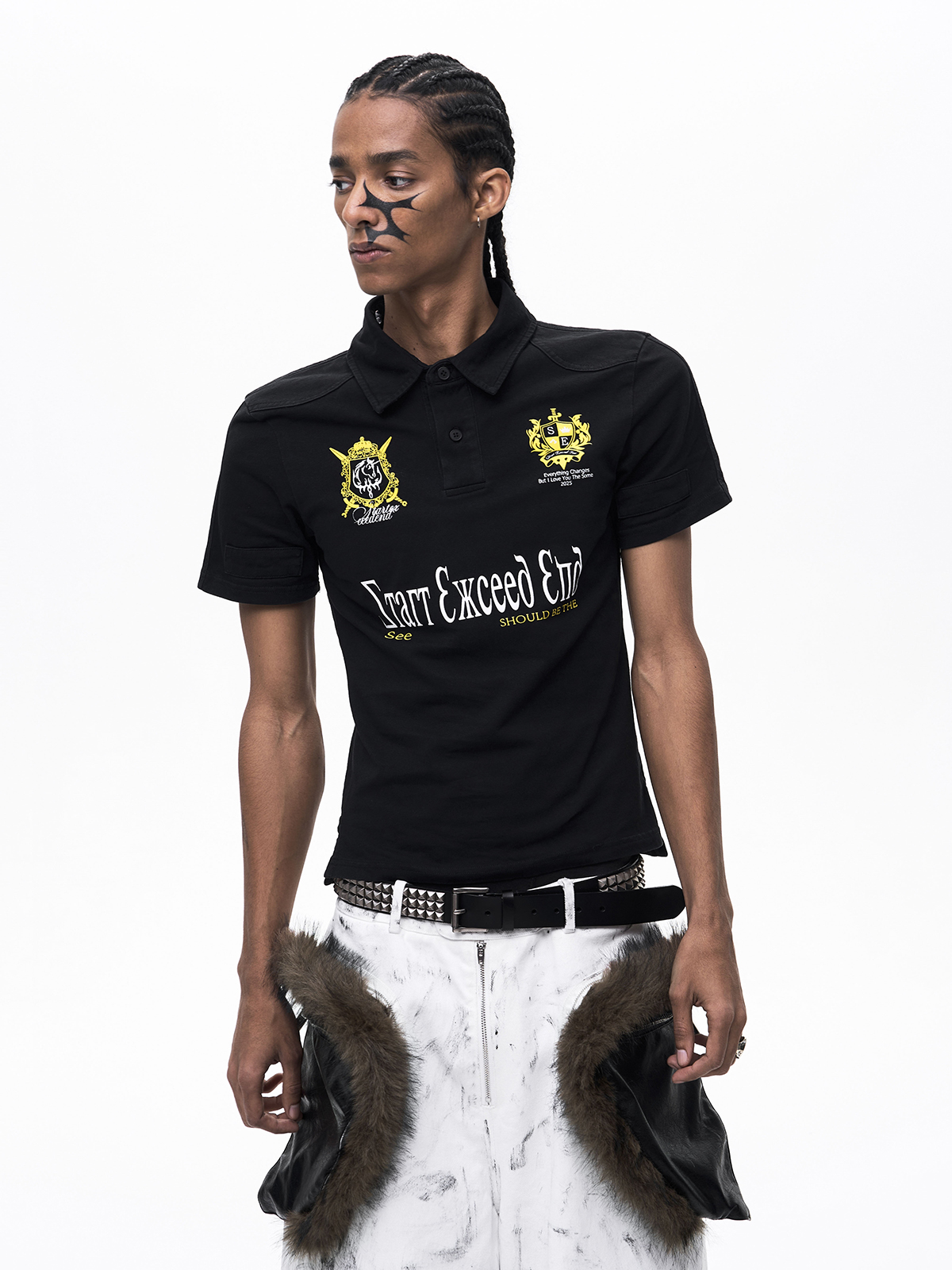 MUD WASH DISTRESSED FUR COLLAR T-SHIRT-WASHED BLACK