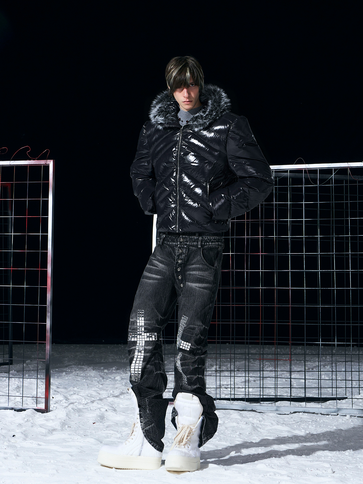 GLOSSY BLACK CHEVRON PUFFER WITH FAUX FUR HOOD