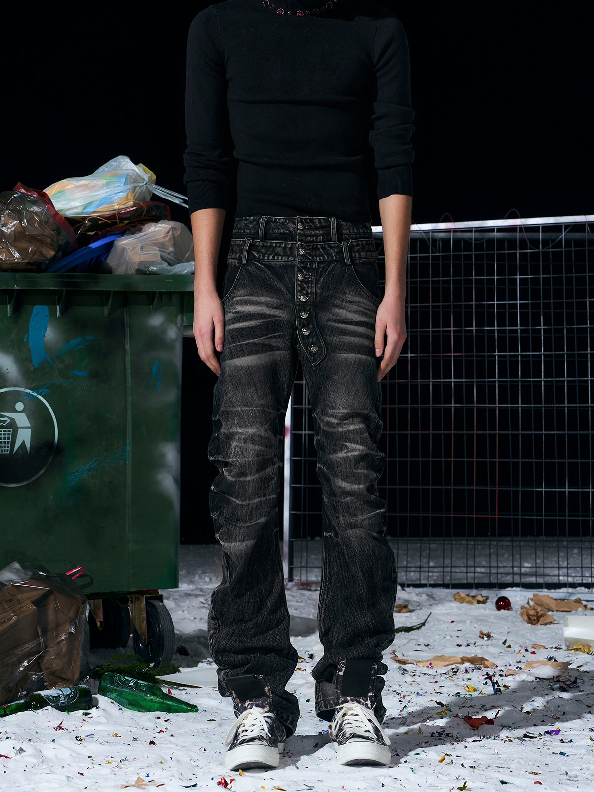 WASHED BLACK DOUBLE WAISTBAND STACKED FLARED JEANS