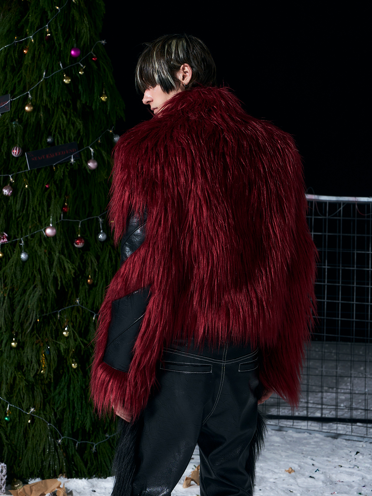 SHAGGY FAUX FUR LEATHER-PANEL CROPPED JACKET - BURGUNDY