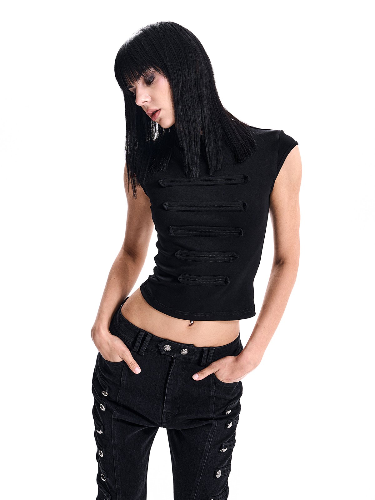 NAPOLEON MOCK NECK SLEEVELESS TOP