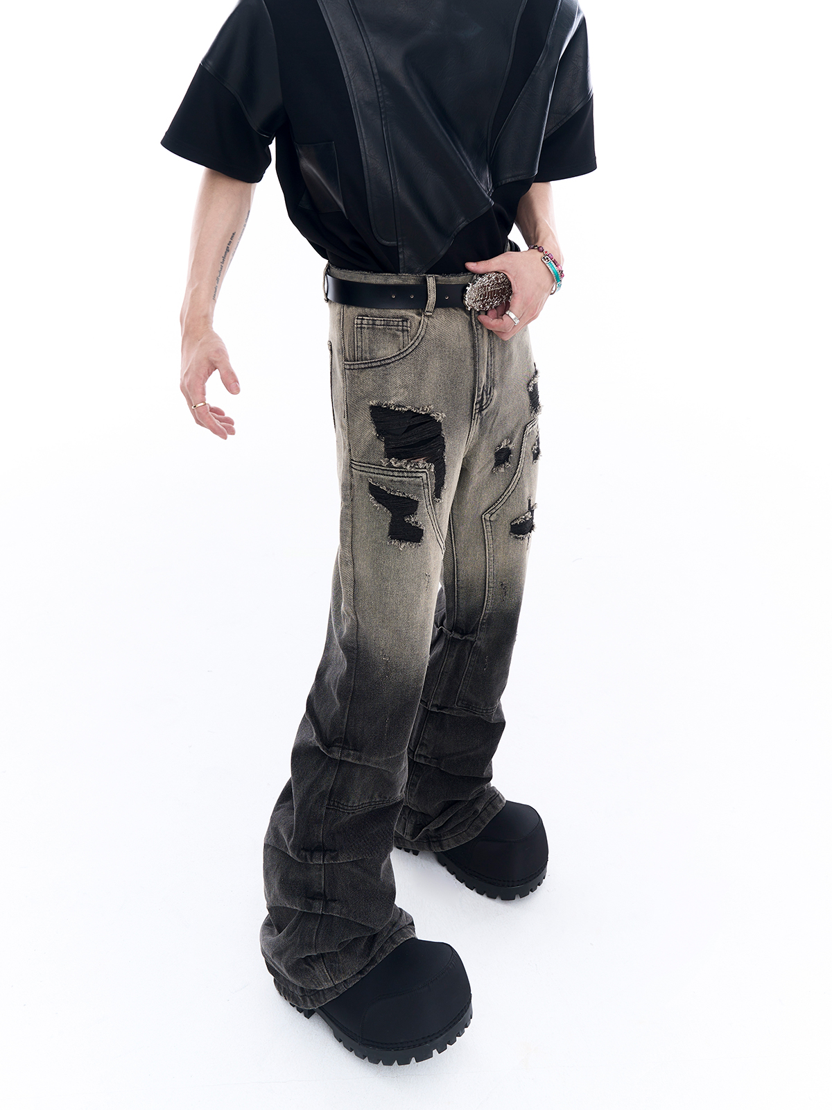 GRADIENT DIRTY WASH DISTRESSED STACKED FLARE JEANS-START EXCEED END