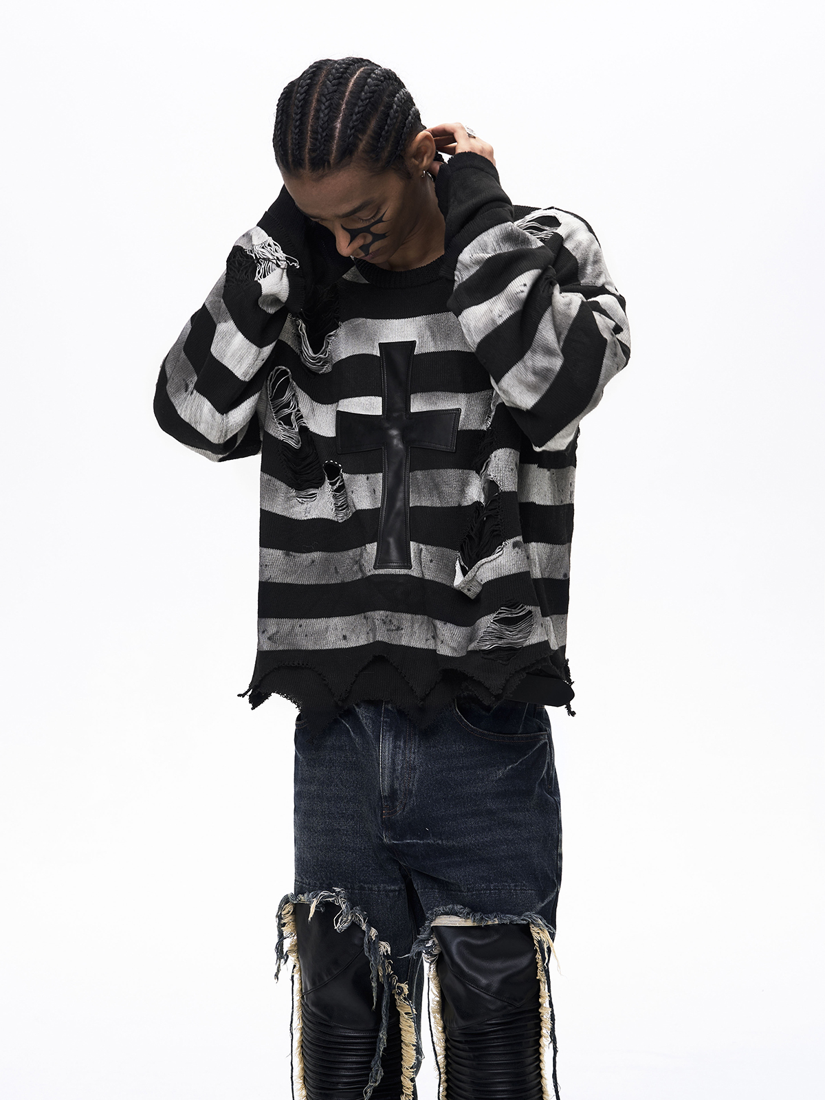 DISTRESSED LEATHER CROSS 2-PIECE KNIT SET