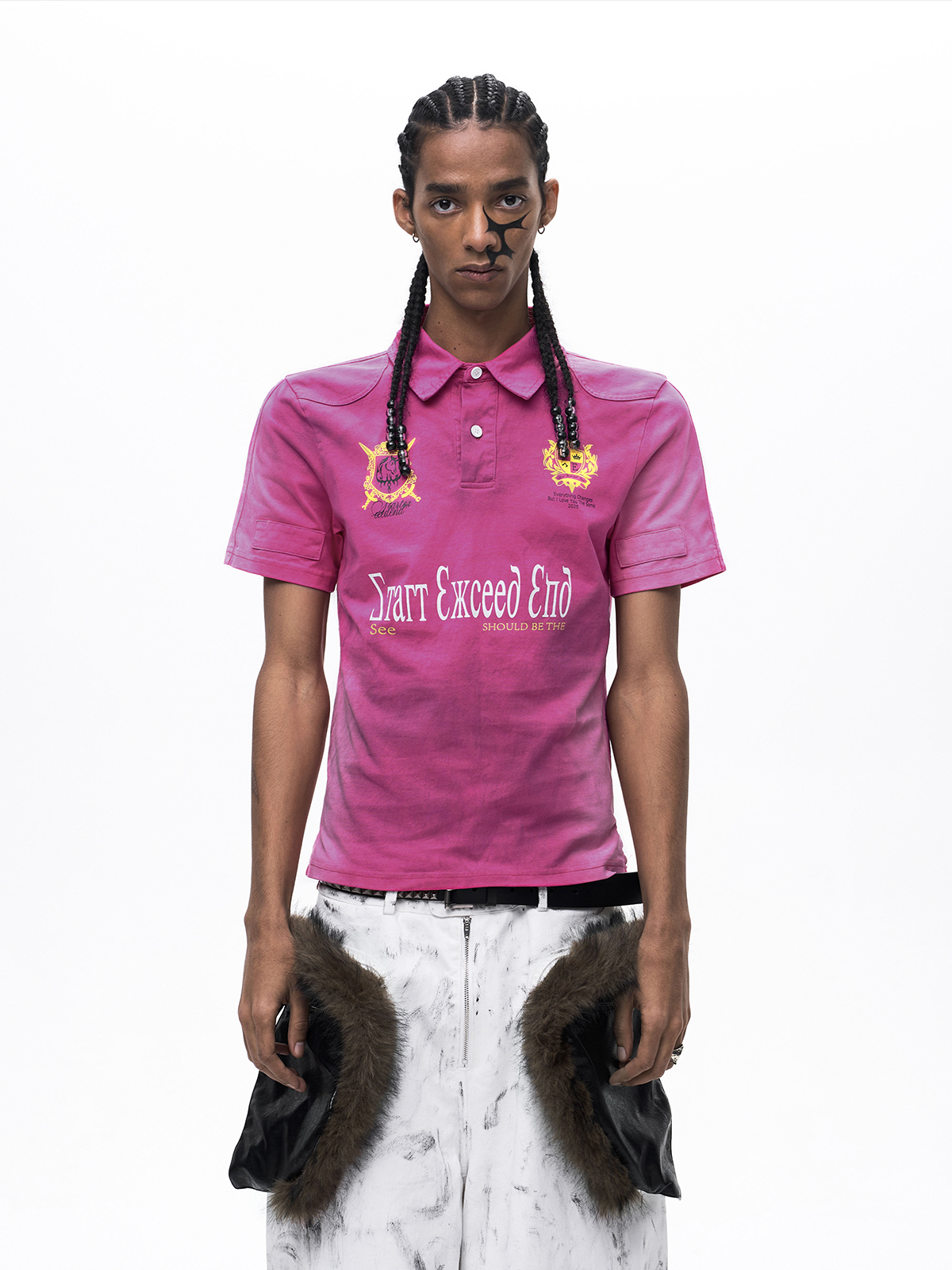 MUD WASH DISTRESSED FUR COLLAR T-SHIRT-ROSE RED