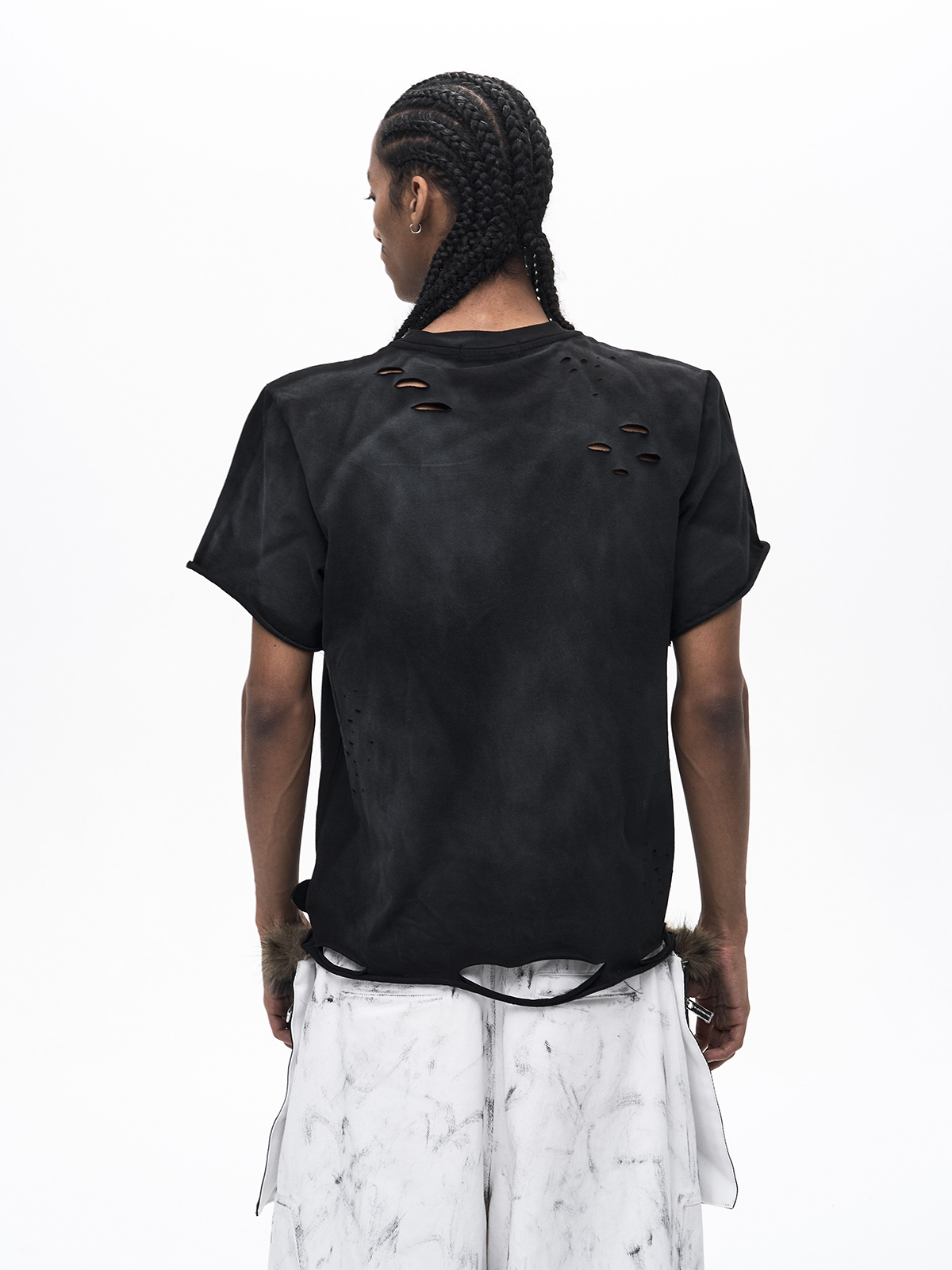 DECONSTRUCTED RHINESTONE CROSS MUD WASH TEE-BLACK