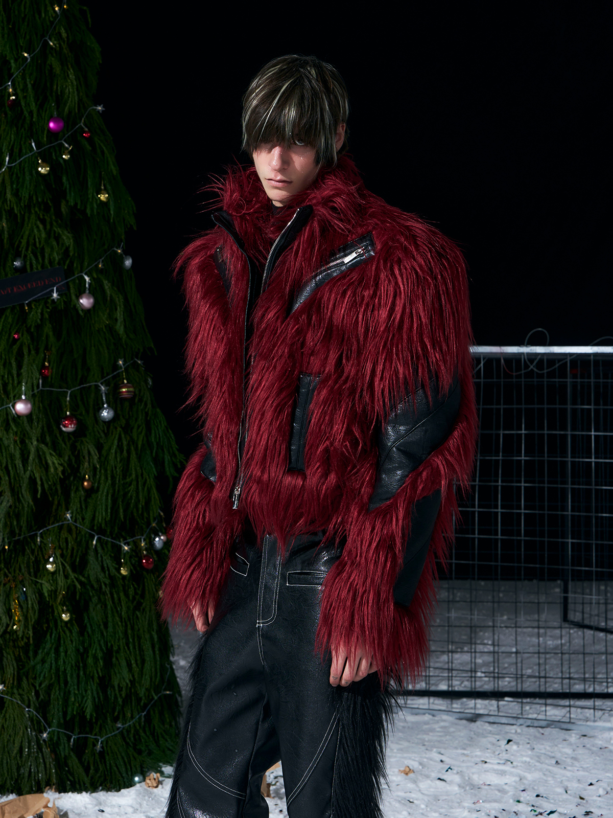 SHAGGY FAUX FUR LEATHER-PANEL CROPPED JACKET - BURGUNDY