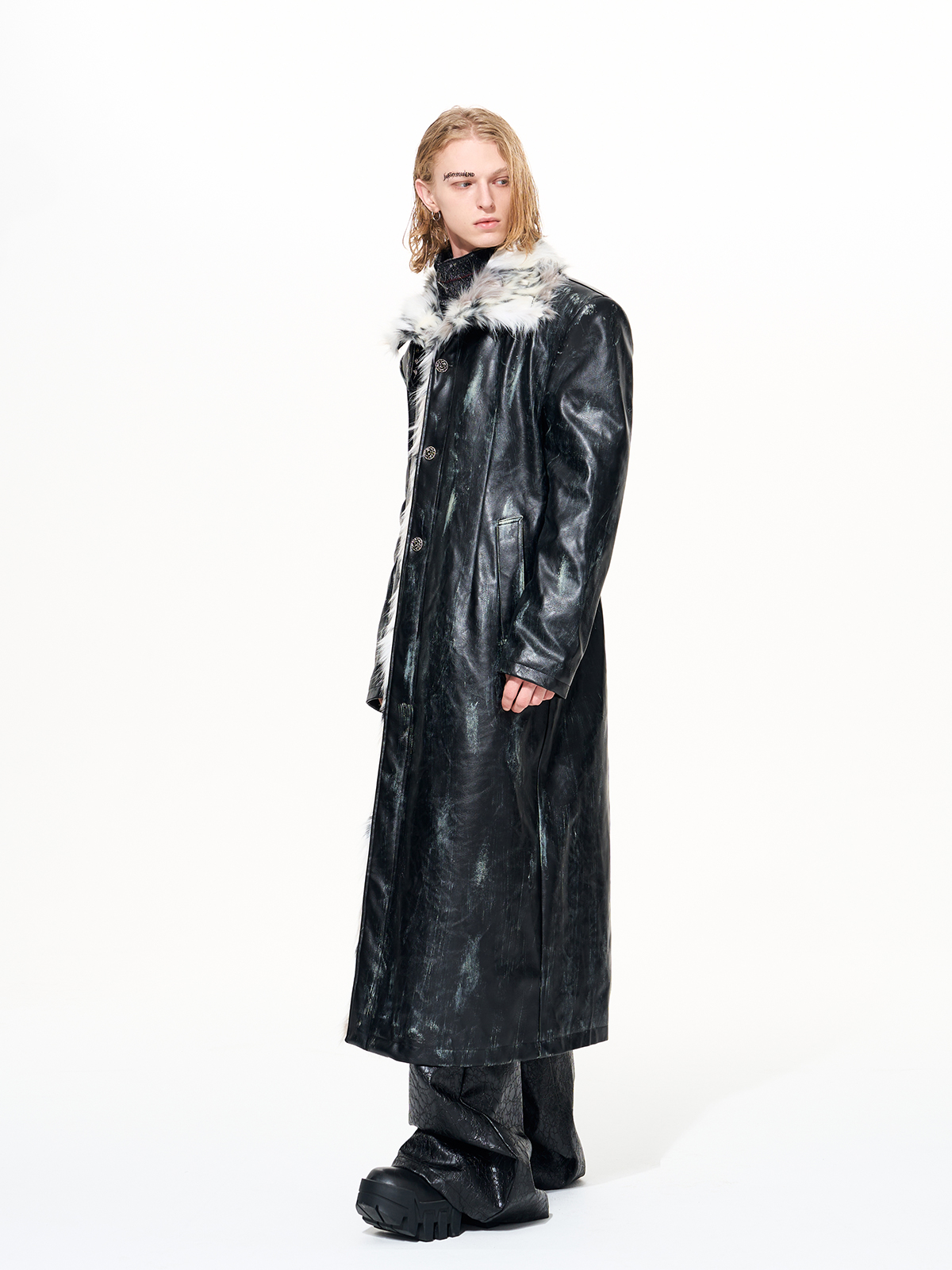 DISTRESSED BLACK FUR LINED BUCKLE TRENCH-START EXCEED END