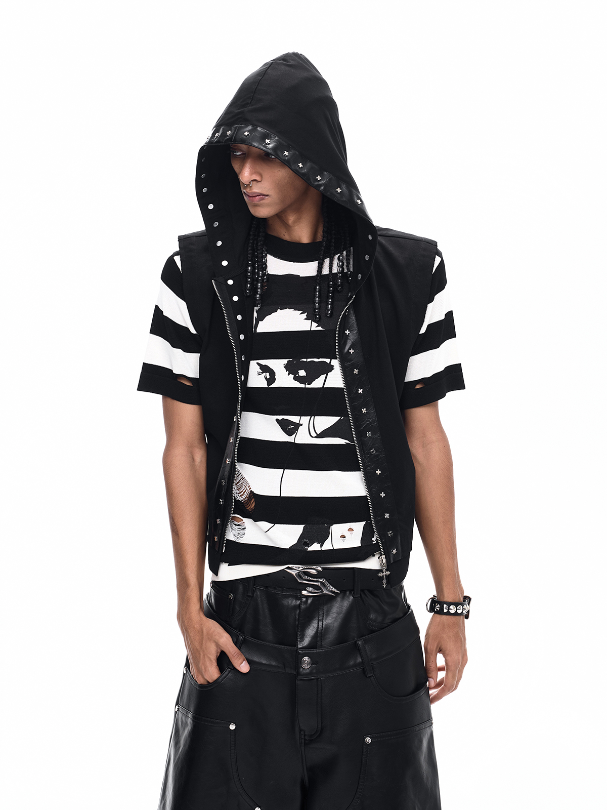 STRIPED DISTRESSED PORTRAIT KNIT TEE