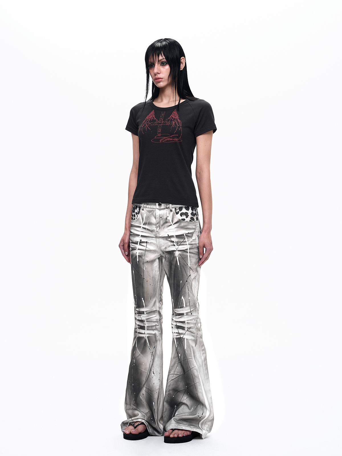 WINGED CROSS GRAPHIC FITTED TEE