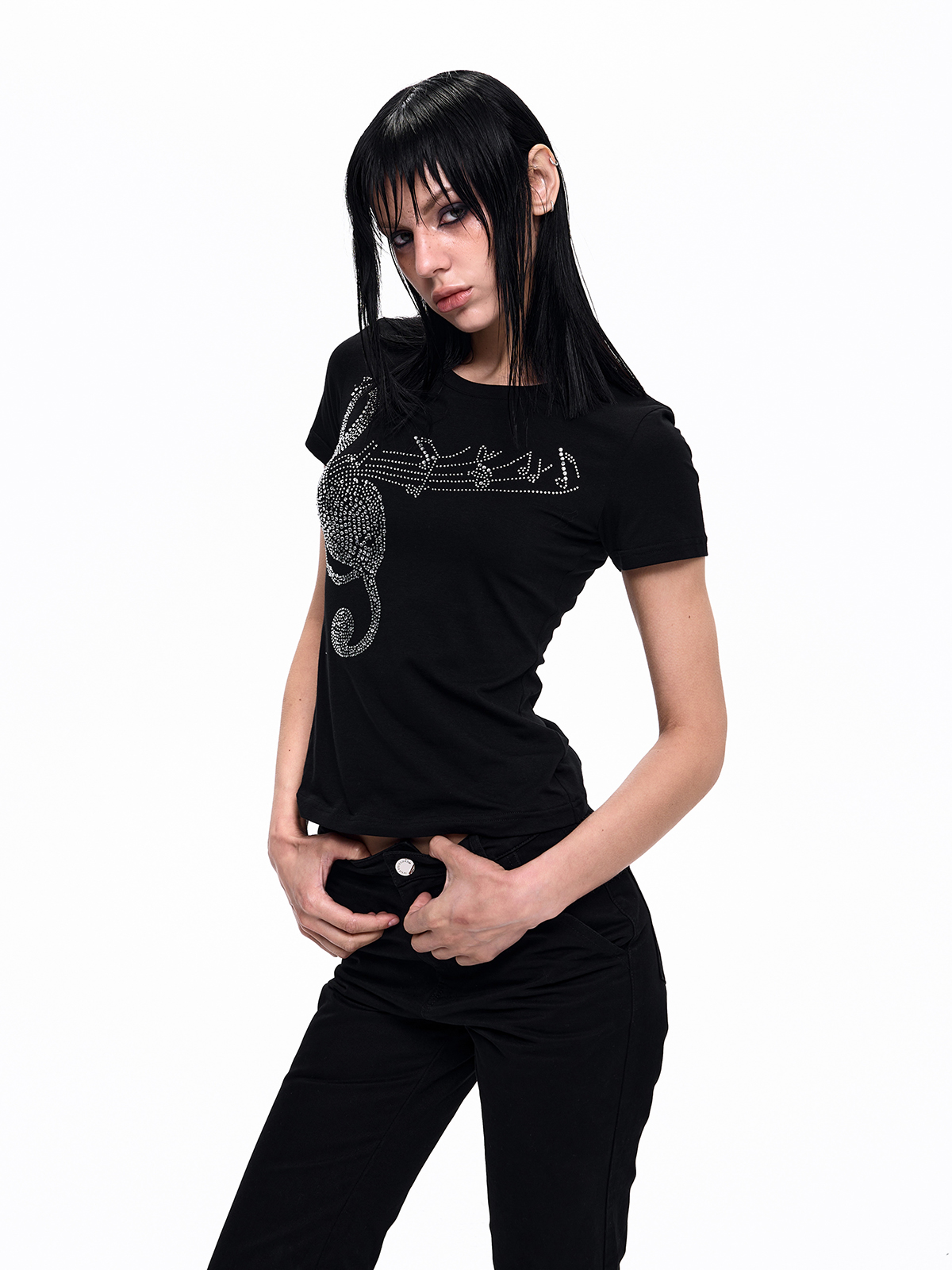 RHINESTONE MUSICAL NOTE FITTED TEE
