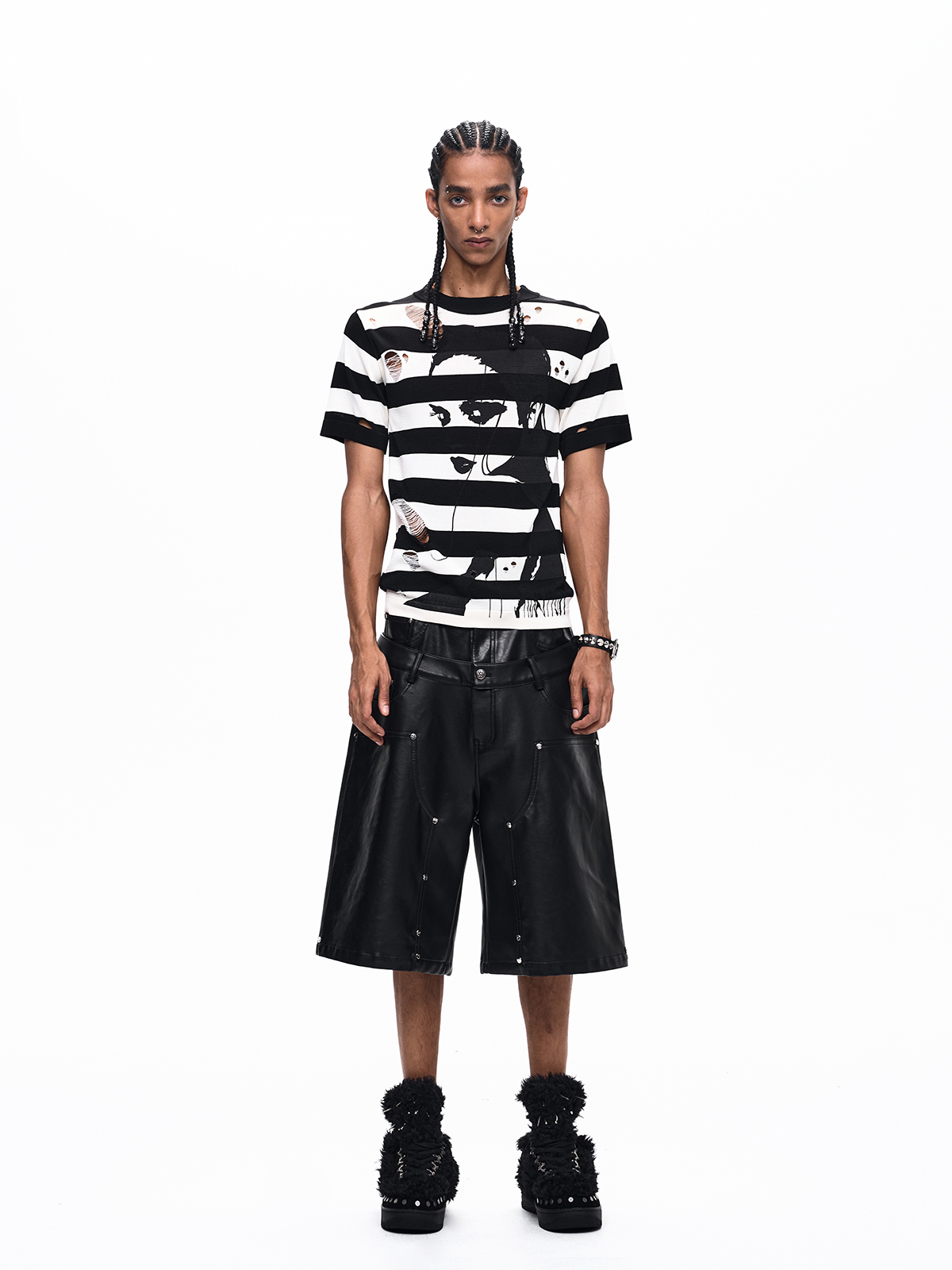 STRIPED DISTRESSED PORTRAIT KNIT TEE