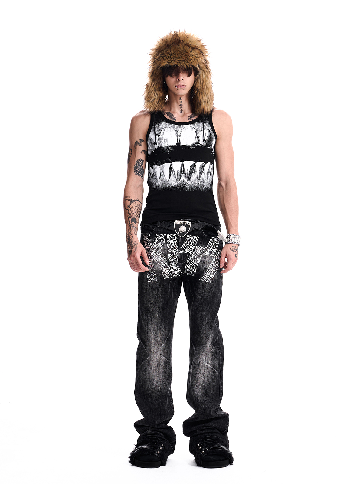 SILVER TEETH GRAPHIC TANK
