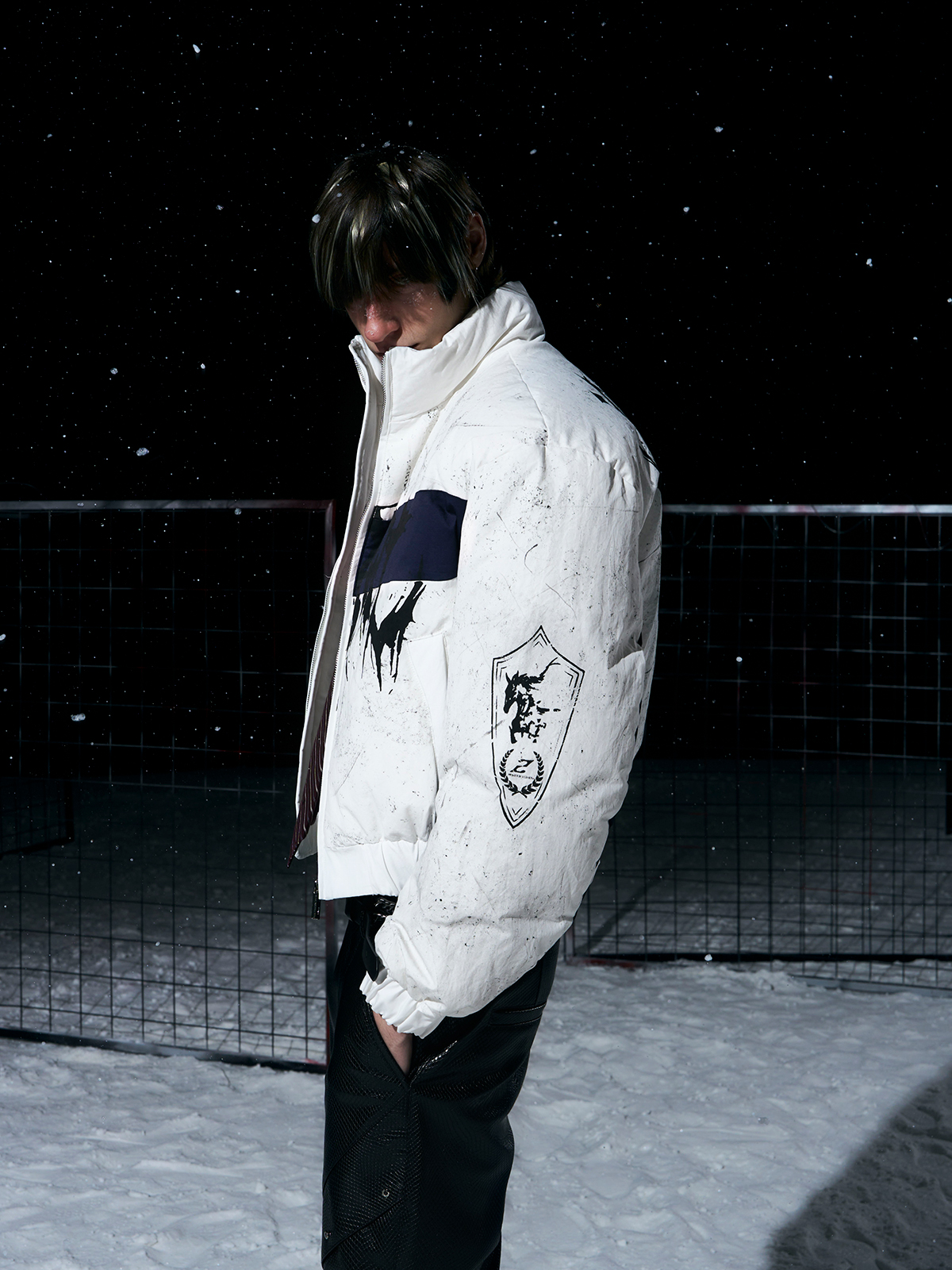 WHITE & NAVY GRAFFITI SPLATTER BOMBER WITH KNIGHT PRINT