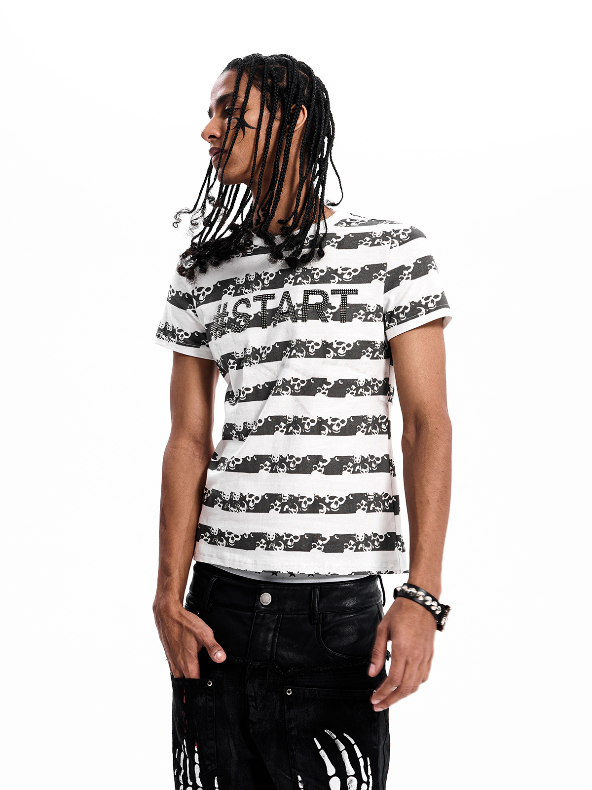 SKULL STRIPE RHINESTONE TEE
