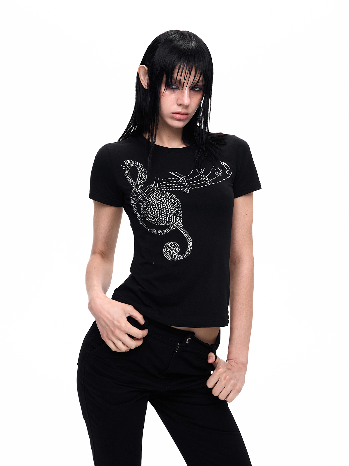 RHINESTONE MUSICAL NOTE FITTED TEE