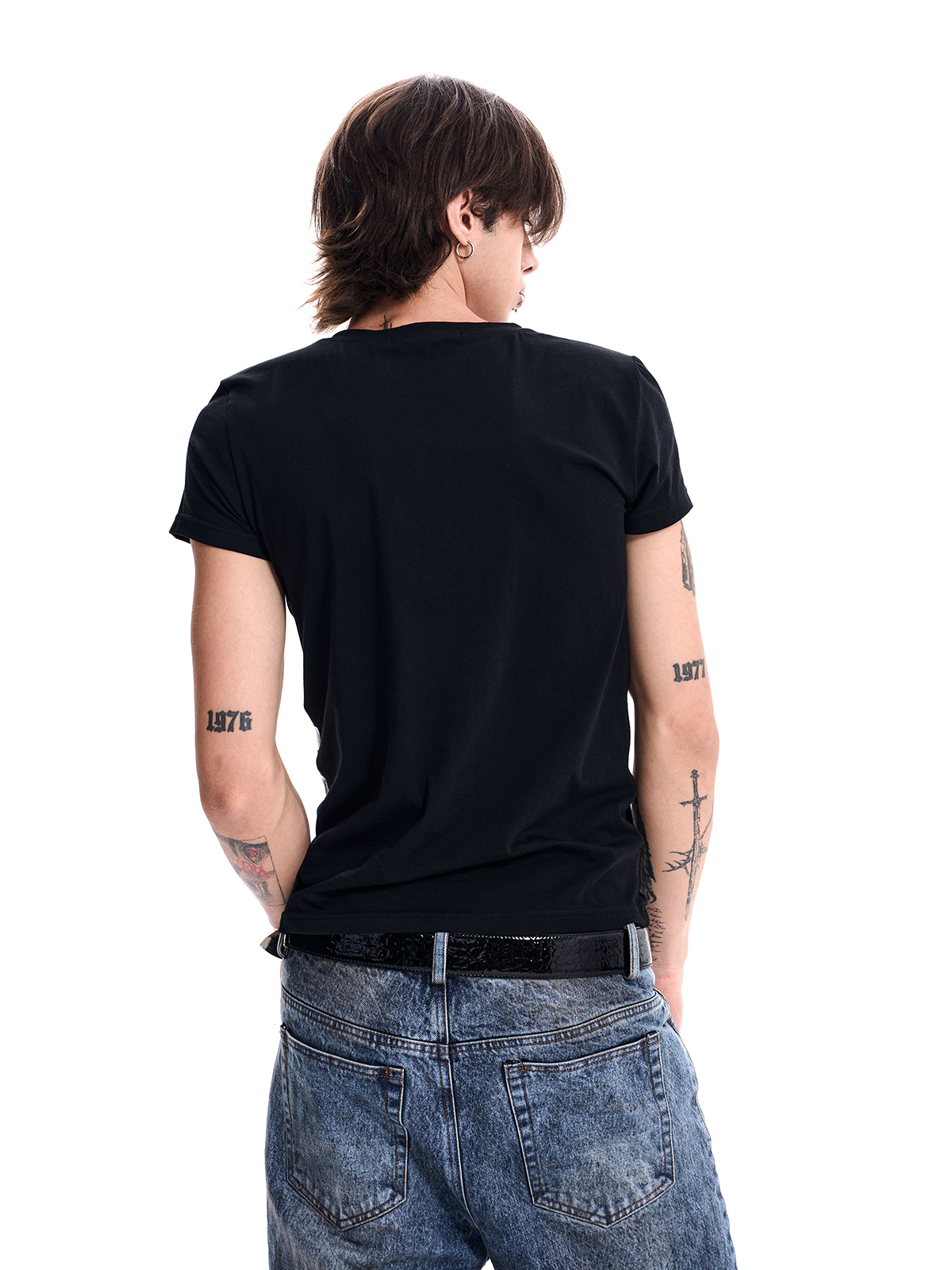 STAR STRIPED V-NECK TEE