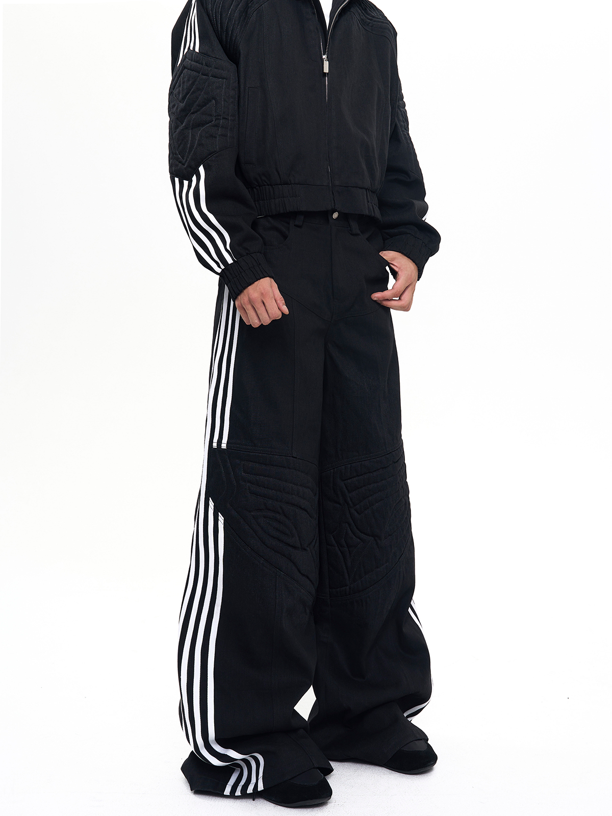 ARCHITECTURAL QUILTED STRUCTURE SET