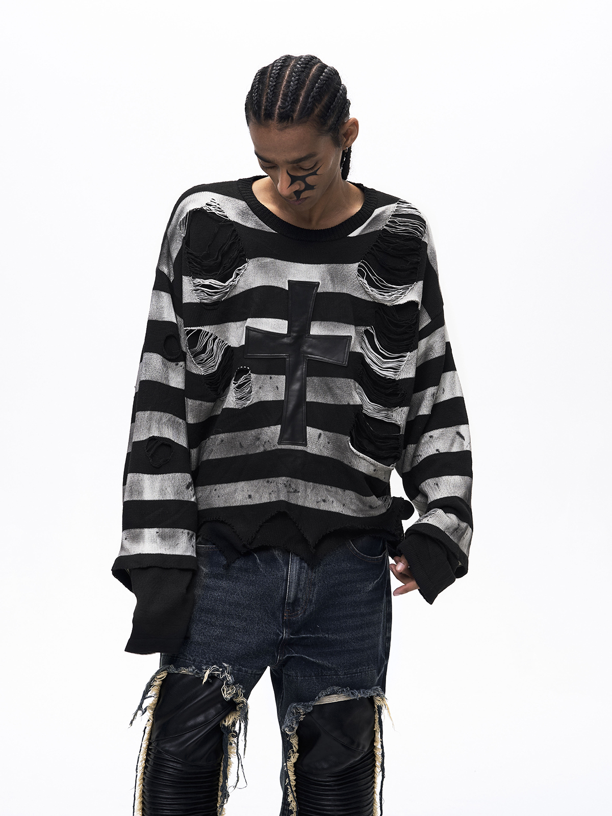 DISTRESSED LEATHER CROSS 2-PIECE KNIT SET