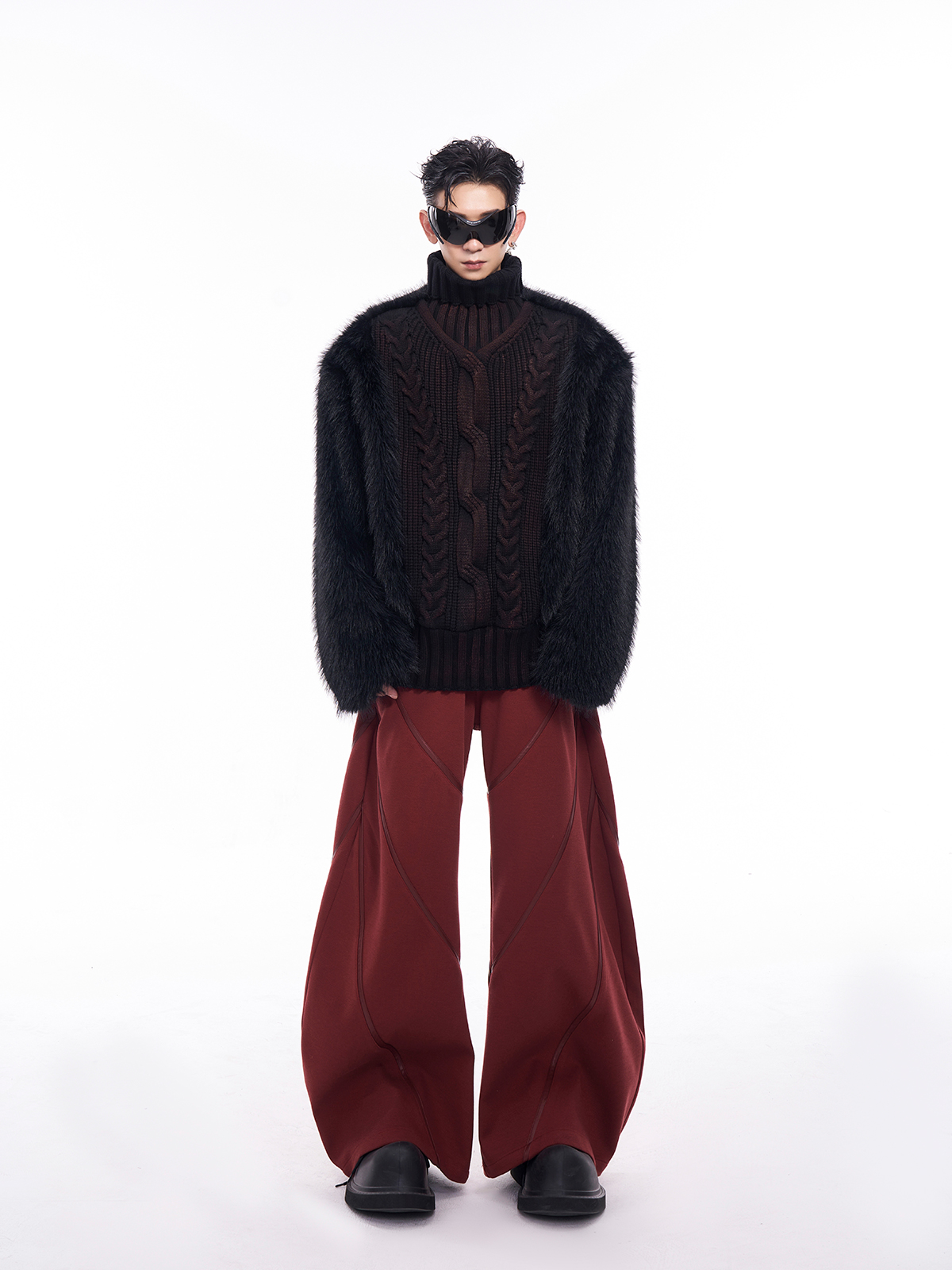 VOID BLACK CABLE KNIT & FUR HYBRID PULLOVER-START EXCEED END