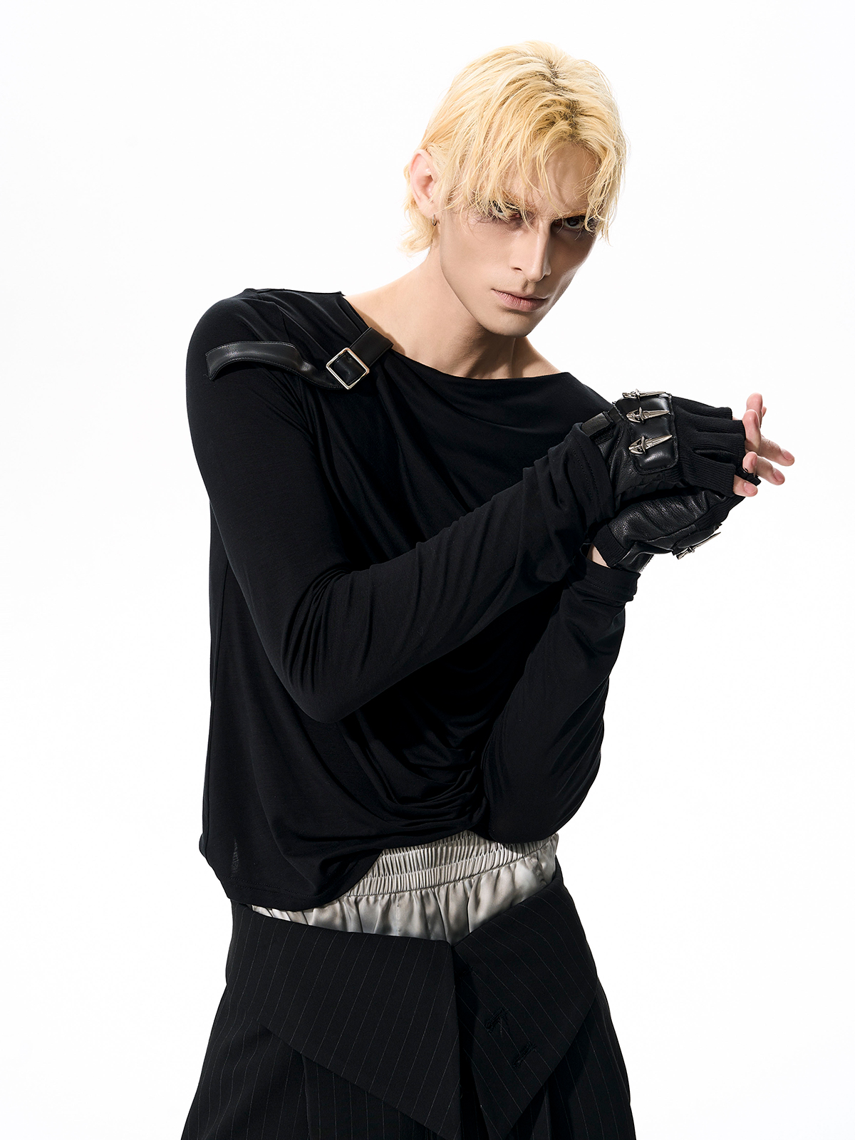 ASYMMETRIC RUCHED BUCKLE STRAP LONG SLEEVE TOP-START EXCEED END