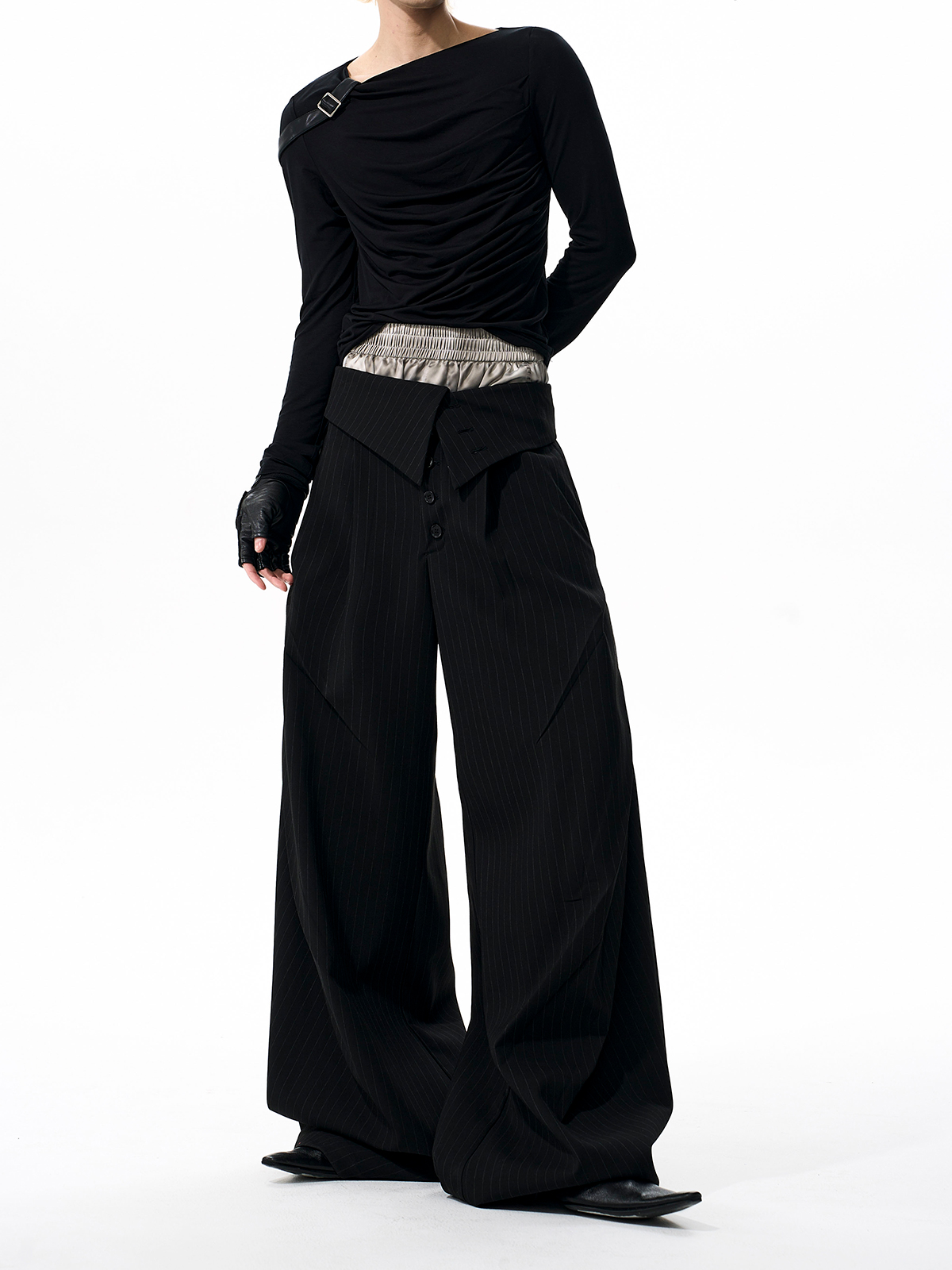 FOLD-OVER WAIST PINSTRIPE WIDE-LEG TROUSERS-BLACK