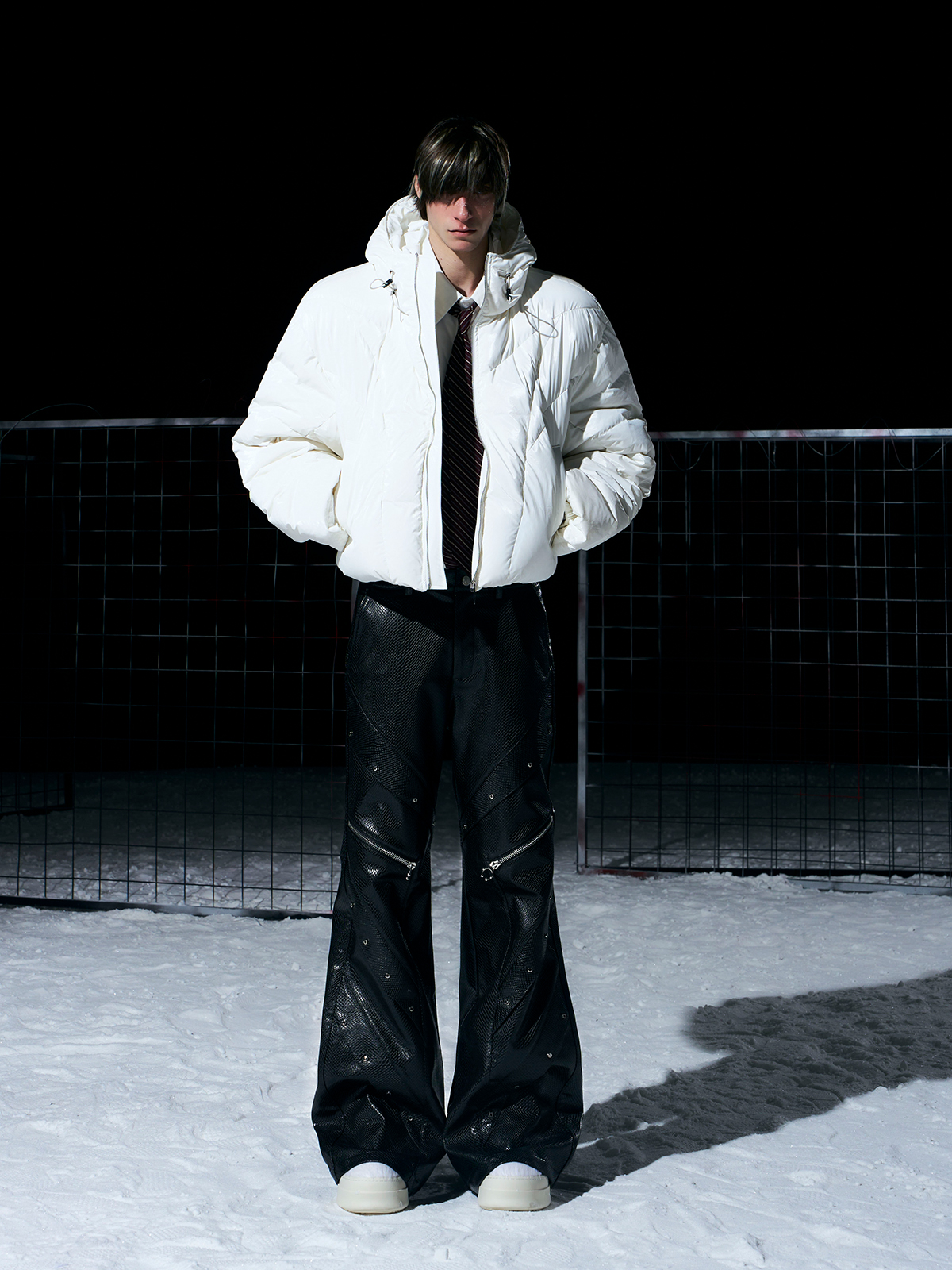 ARCTIC WHITE HIGH-GLOSS CROPPED HOODED PUFFER