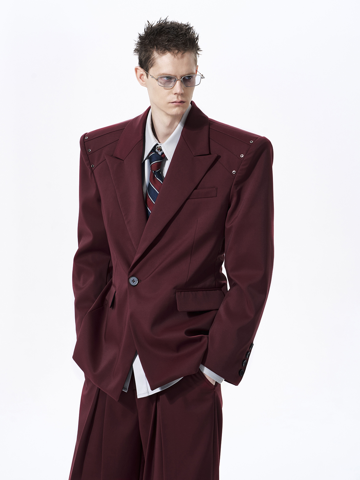 STRUCTURED CINCHED WAIST STUDDED SUIT SET-BURGUNDY