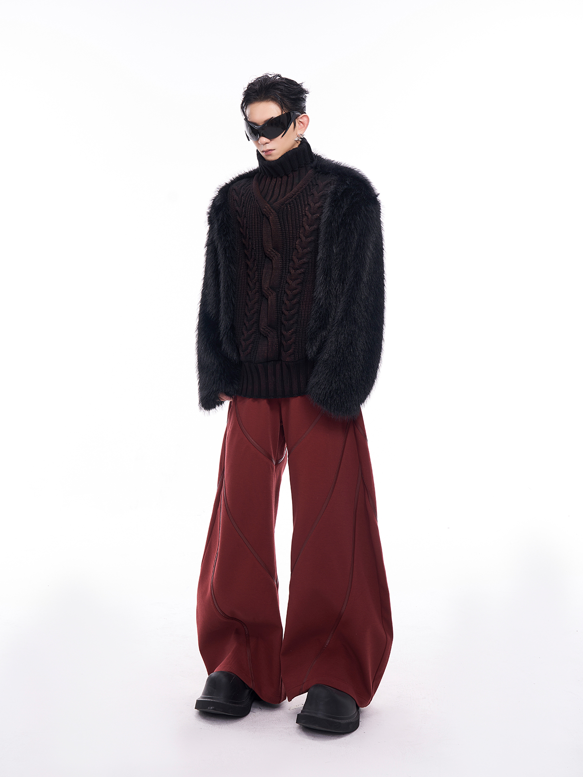 VOID BLACK CABLE KNIT & FUR HYBRID PULLOVER-START EXCEED END