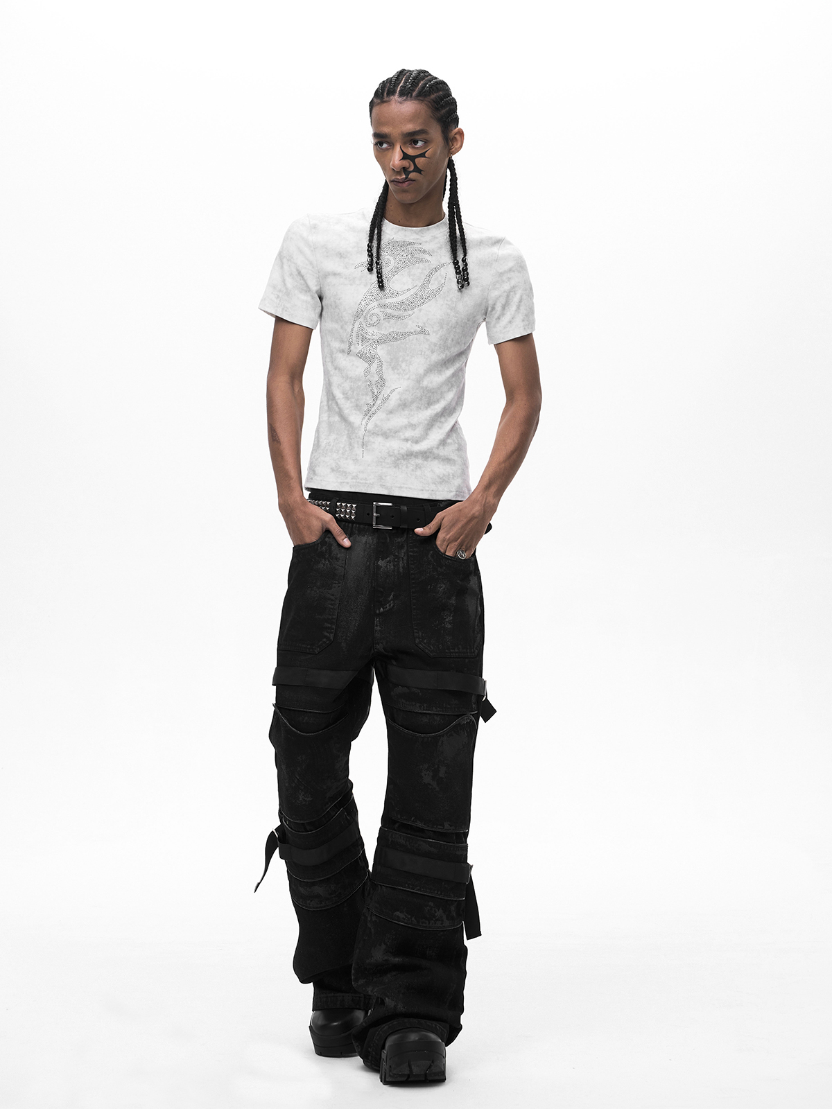 RHINESTONE HORSE DIRTY WASH FITTED TEE