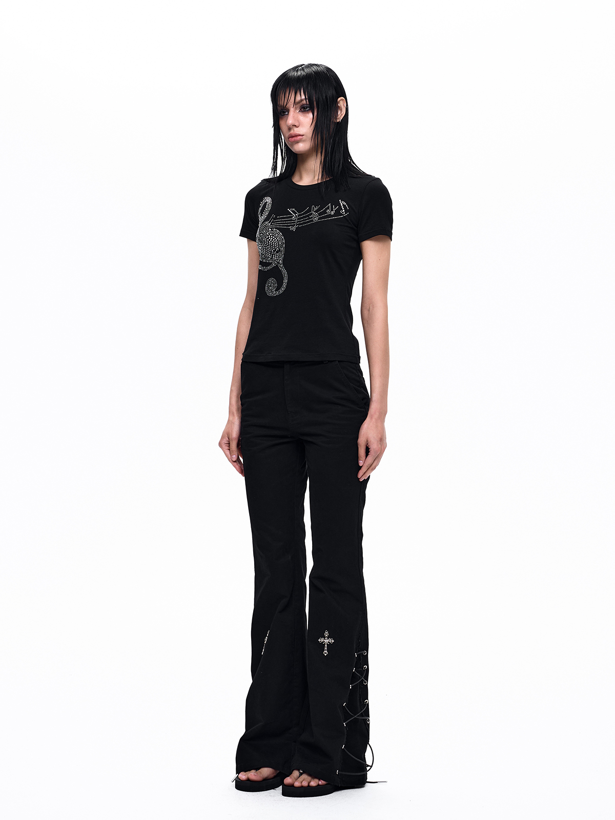 RHINESTONE MUSICAL NOTE FITTED TEE