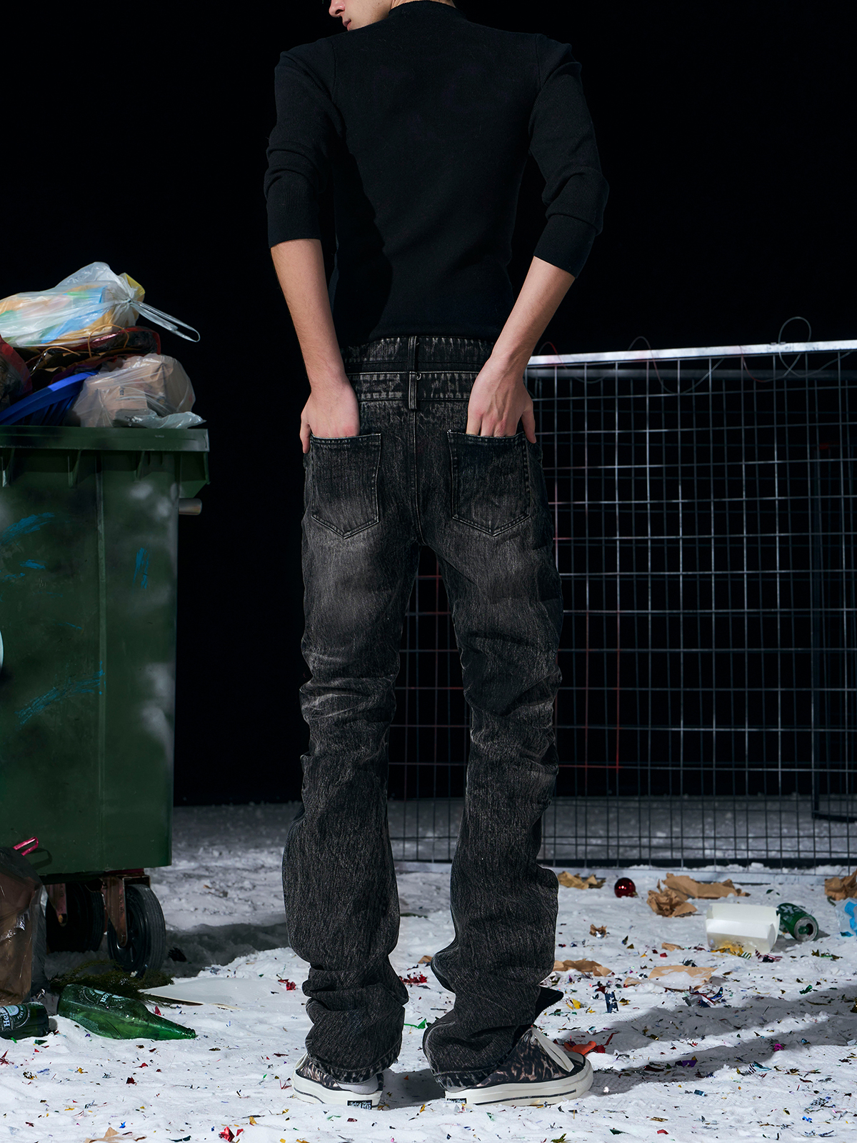 WASHED BLACK DOUBLE WAISTBAND STACKED FLARED JEANS