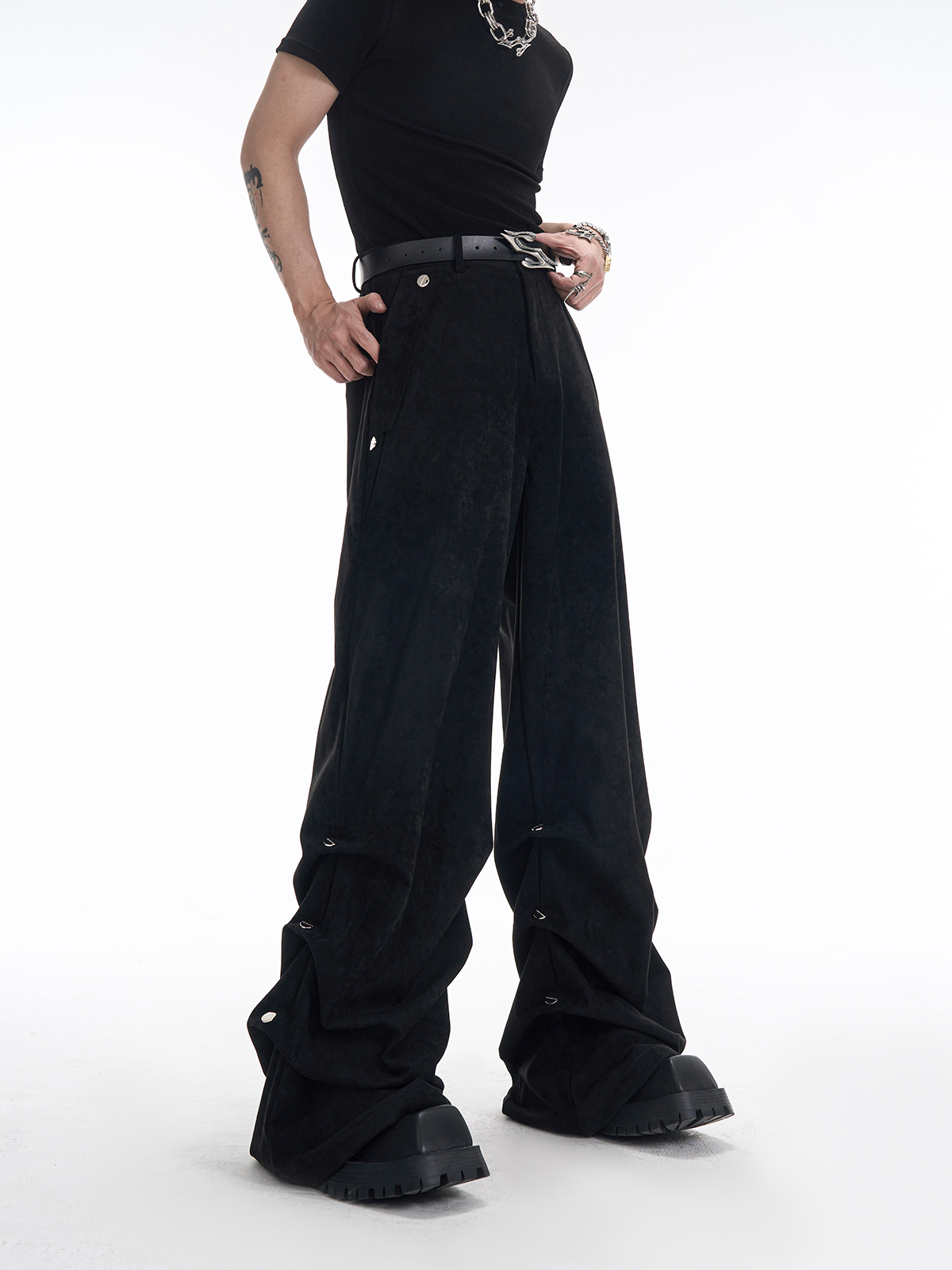 SUEDE-TEXTURE STACKED ARMOR SET-START EXCEED END