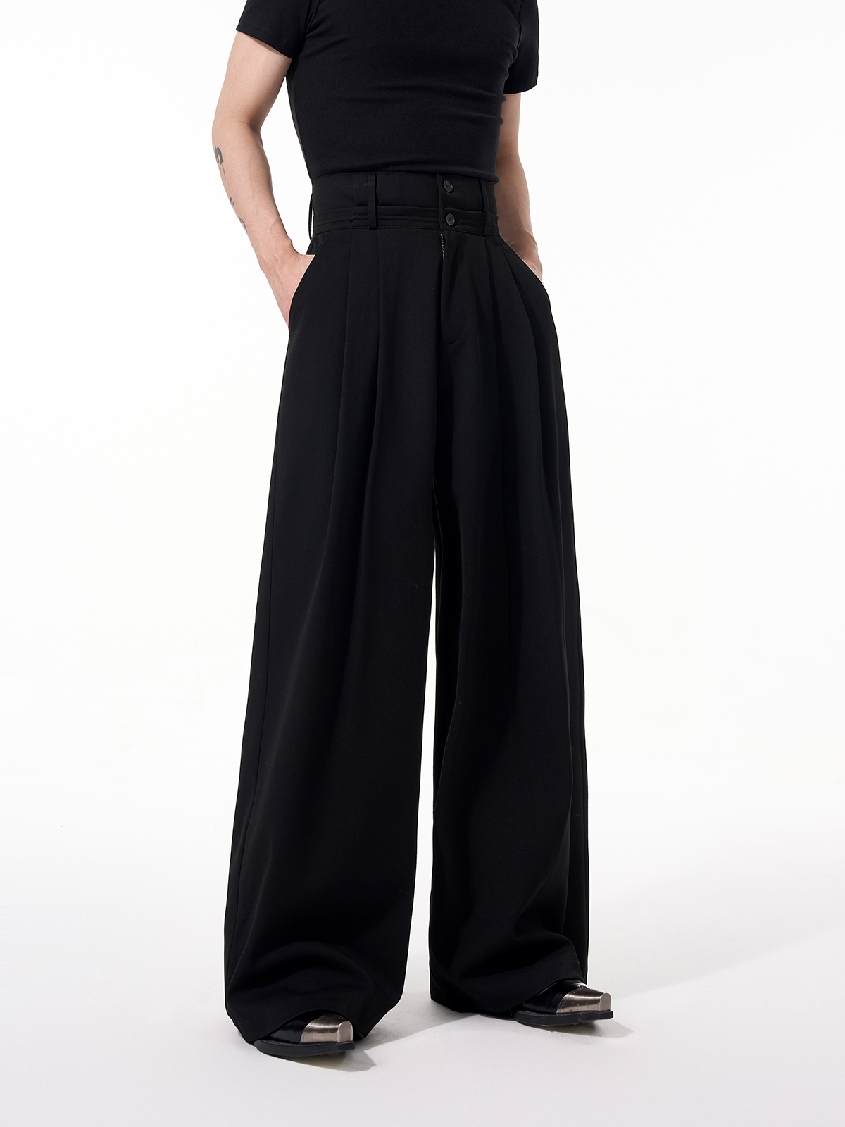 DOUBLE BUTTON PLEATED WIDE LEG TROUSERS-START EXCEED END