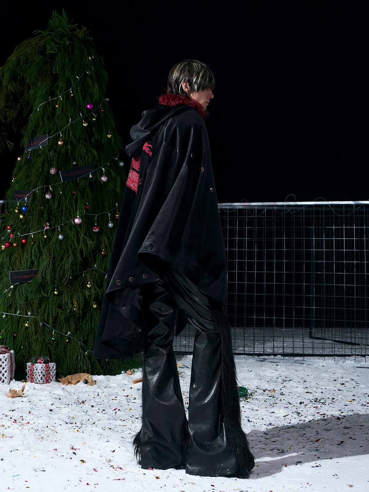 WARHORSE EMBROIDERED VELVET HOODED CLOAK-BLACK