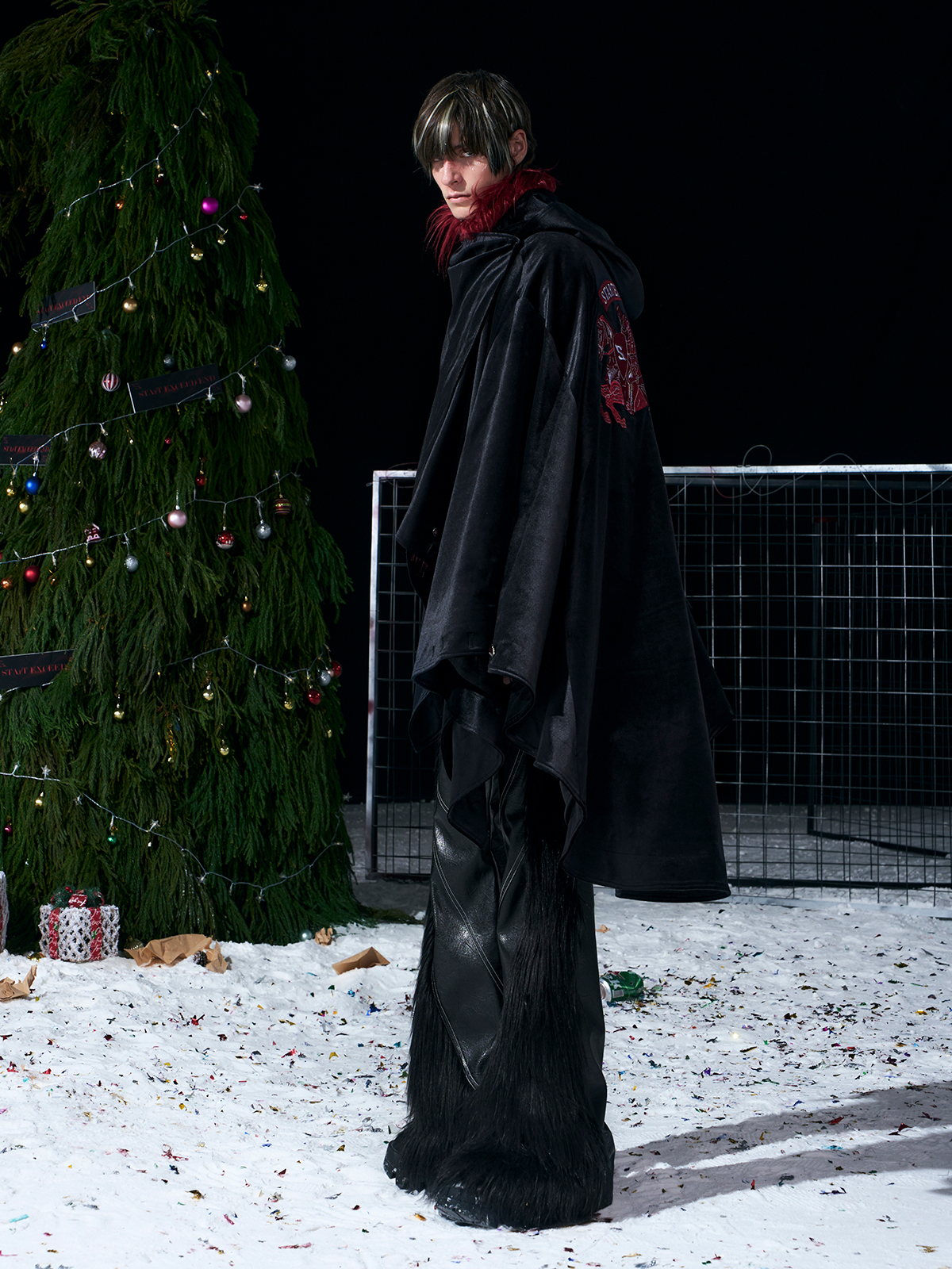 WARHORSE EMBROIDERED VELVET HOODED CLOAK-BLACK