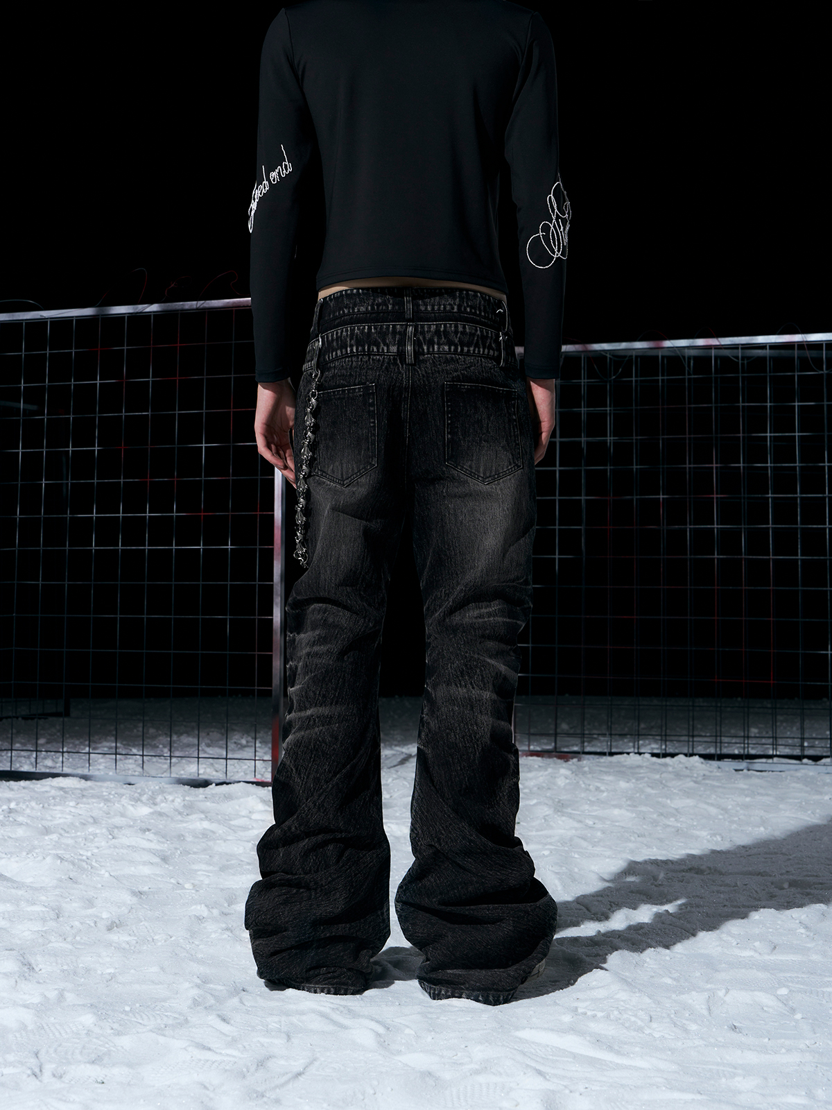WASHED BLACK MOSAIC CROSS DOUBLE WAISTBAND STACKED JEANS